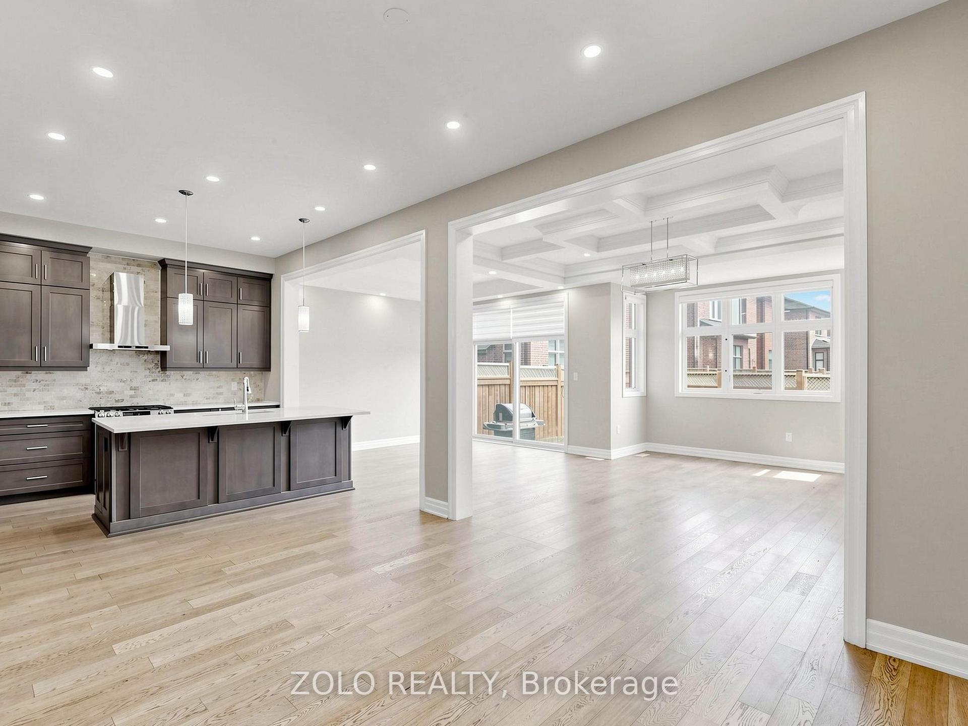 Photo 10 of 3061 William Cutmore Boulevard, Oakville, Joshua Meadows — HOMEH