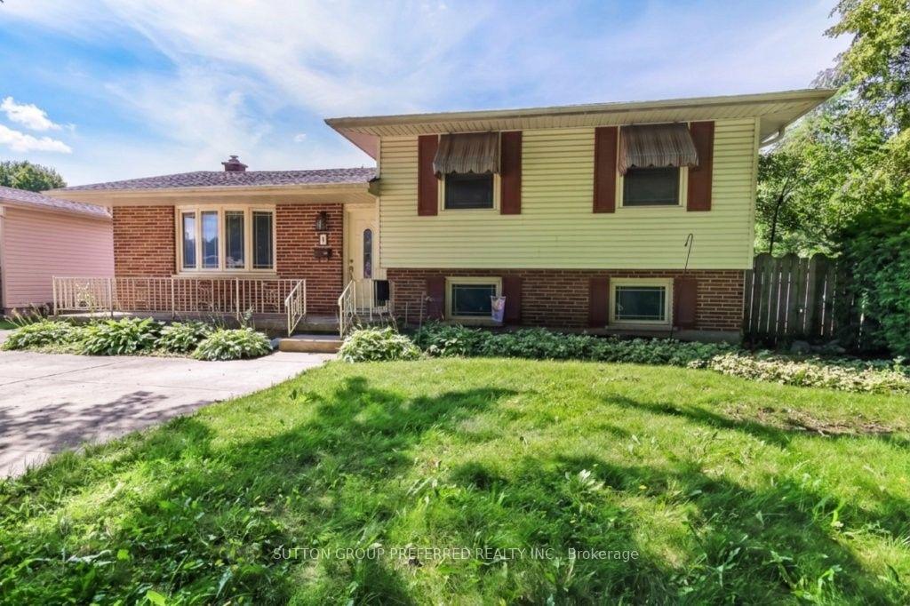 Photo 1 of 1 Pickwick Place, London, East D — HOMEH