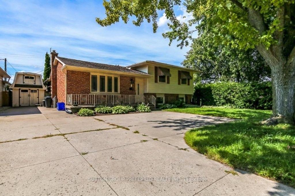 Photo 2 of 1 Pickwick Place, London, East D — HOMEH