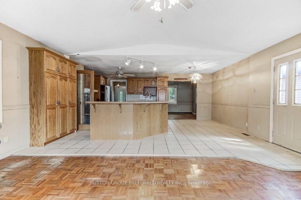Photo 3 of 1 Pickwick Place, London, East D — HOMEH
