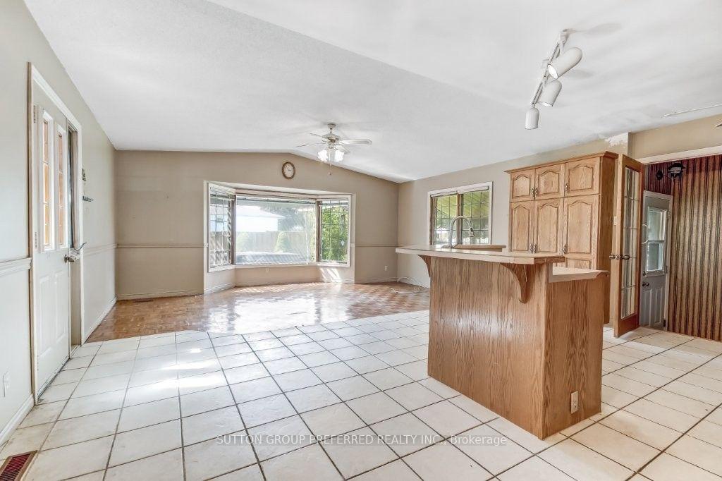 Photo 4 of 1 Pickwick Place, London, East D — HOMEH