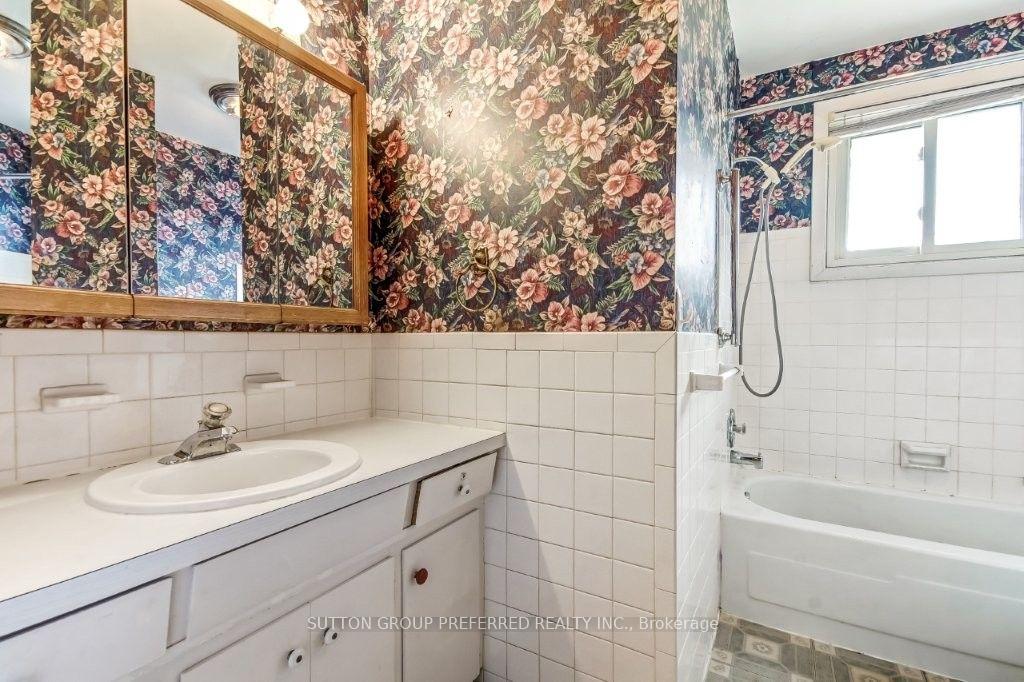 Photo 10 of 1 Pickwick Place, London, East D — HOMEH