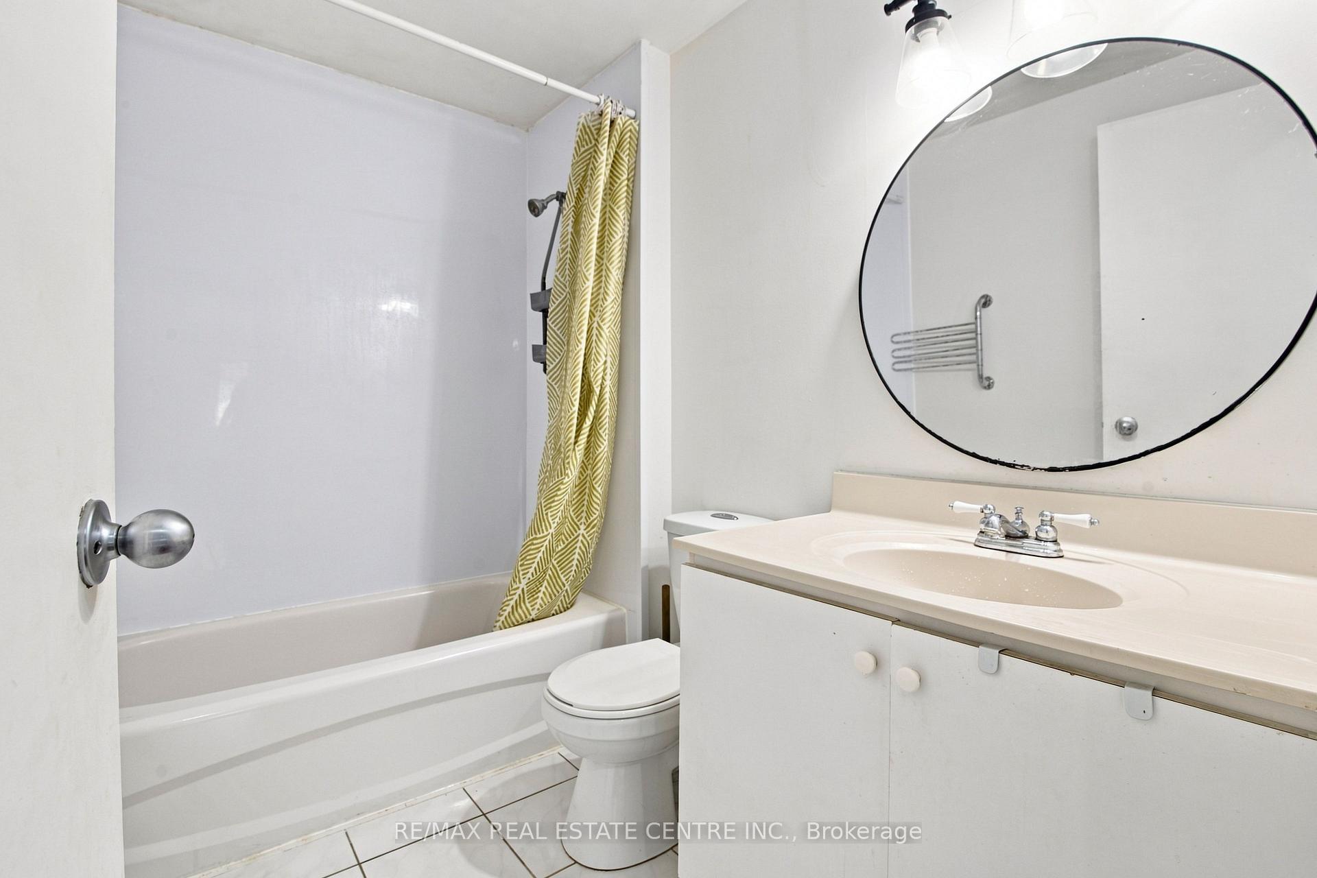 Photo 13 of Unit 49, 44 Franklin Court, Brampton, Bramalea West Industrial — HOMEH