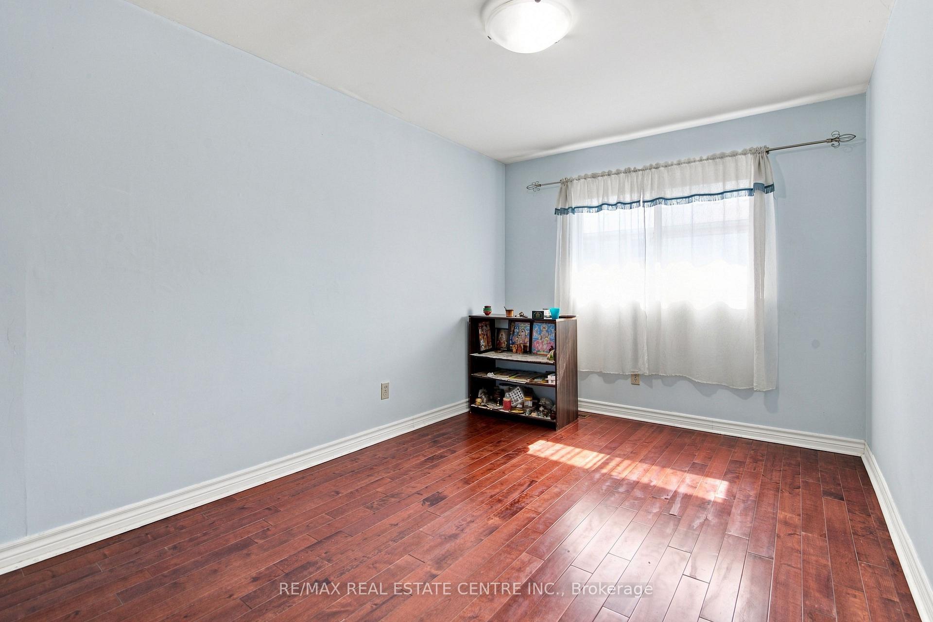 Photo 16 of Unit 49, 44 Franklin Court, Brampton, Bramalea West Industrial — HOMEH