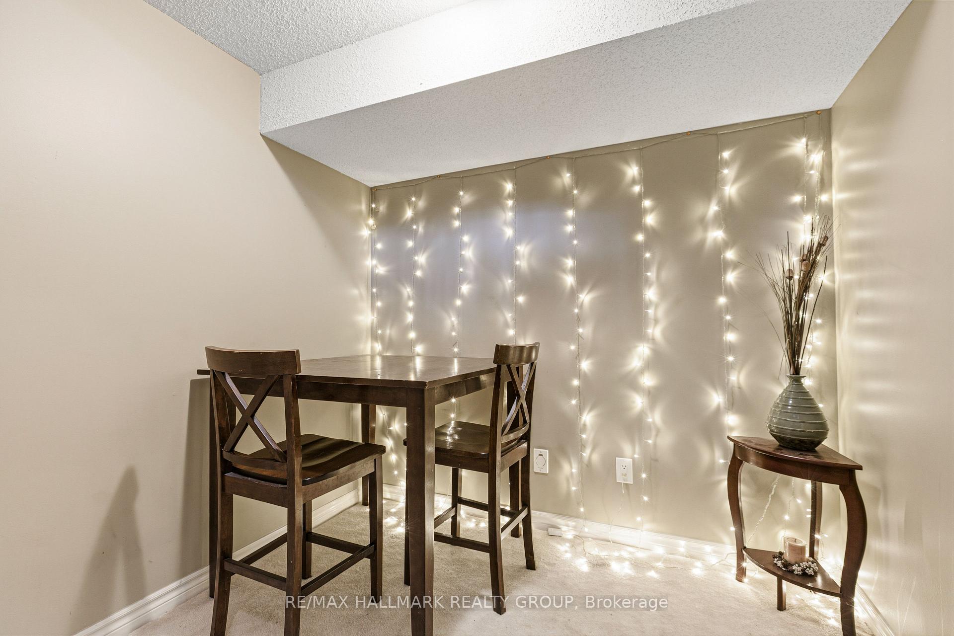 Photo 36 of 9 Blackshire Circle, Ottawa, Barrhaven - Stonebridge — HOMEH