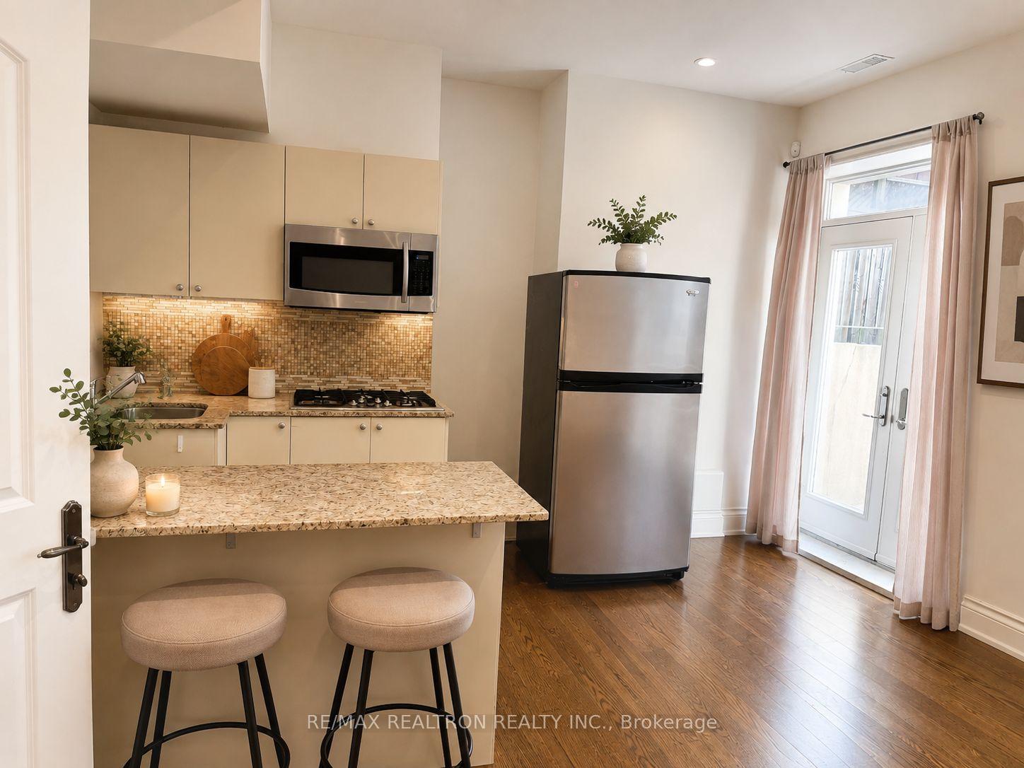 Photo 6 of 71 Newton Drive, North York, Newtonbrook East — HOMEH