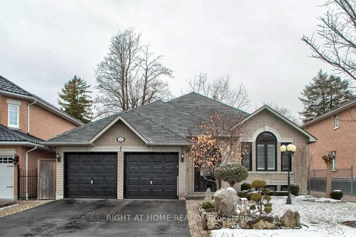 Photo 2 of 22 Romac Drive, Scarborough, Highland Creek — HOMEH