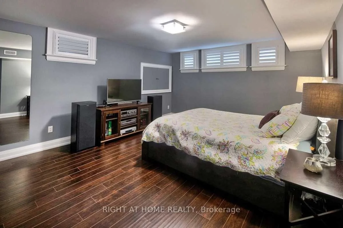 Photo 40 of 22 Romac Drive, Scarborough, Highland Creek — HOMEH