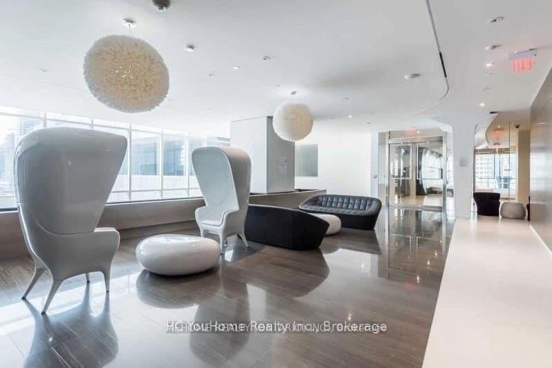 Photo 4 of Unit 5507, 1 Bloor Street E, Toronto, Church-Yonge Corridor — HOMEH