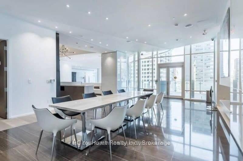 Photo 3 of Unit 5507, 1 Bloor Street E, Toronto, Church-Yonge Corridor — HOMEH