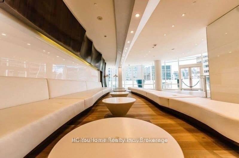 Photo 11 of Unit 5507, 1 Bloor Street E, Toronto, Church-Yonge Corridor — HOMEH
