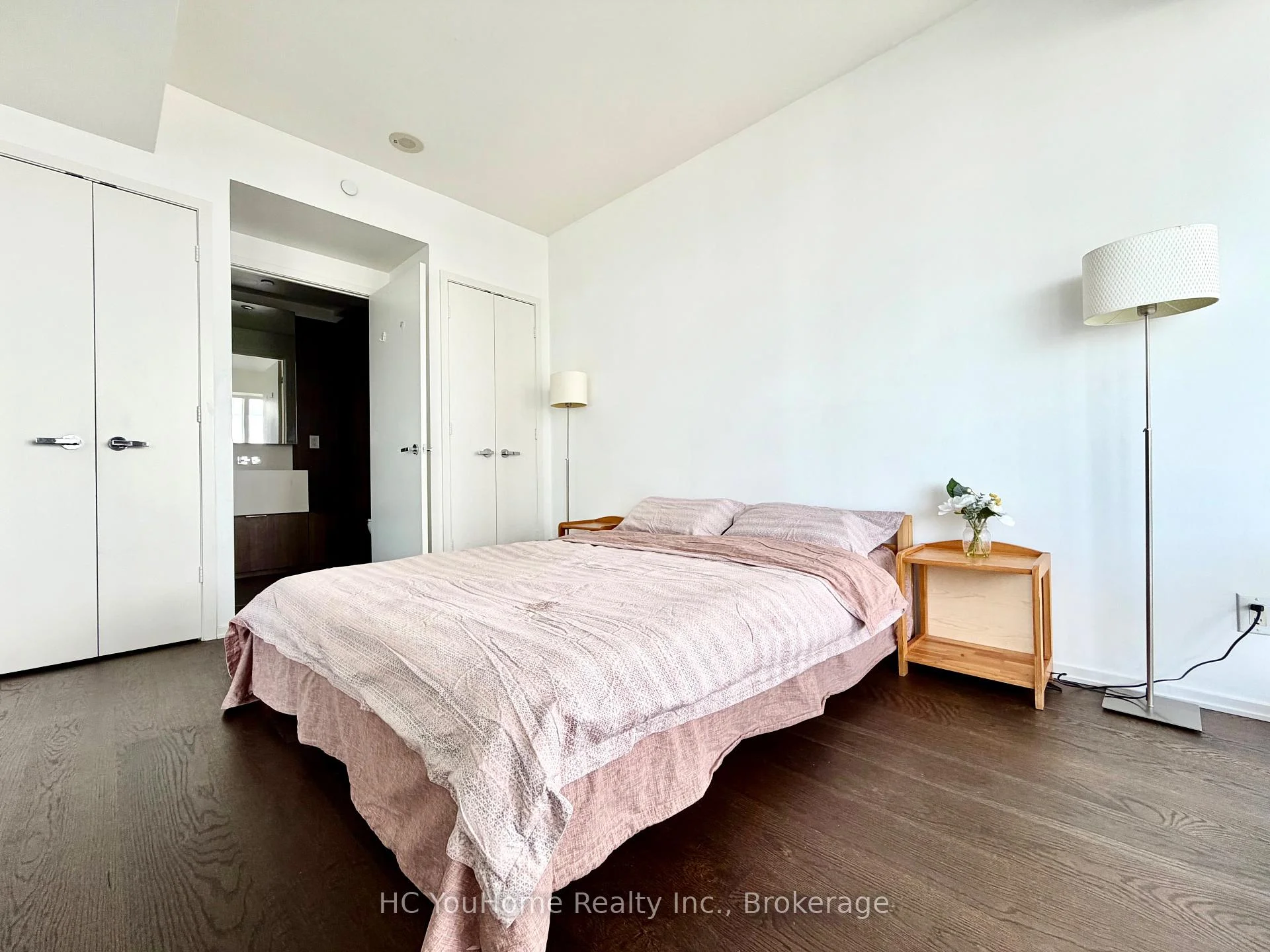 Photo 32 of Unit 5507, 1 Bloor Street E, Toronto, Church-Yonge Corridor — HOMEH