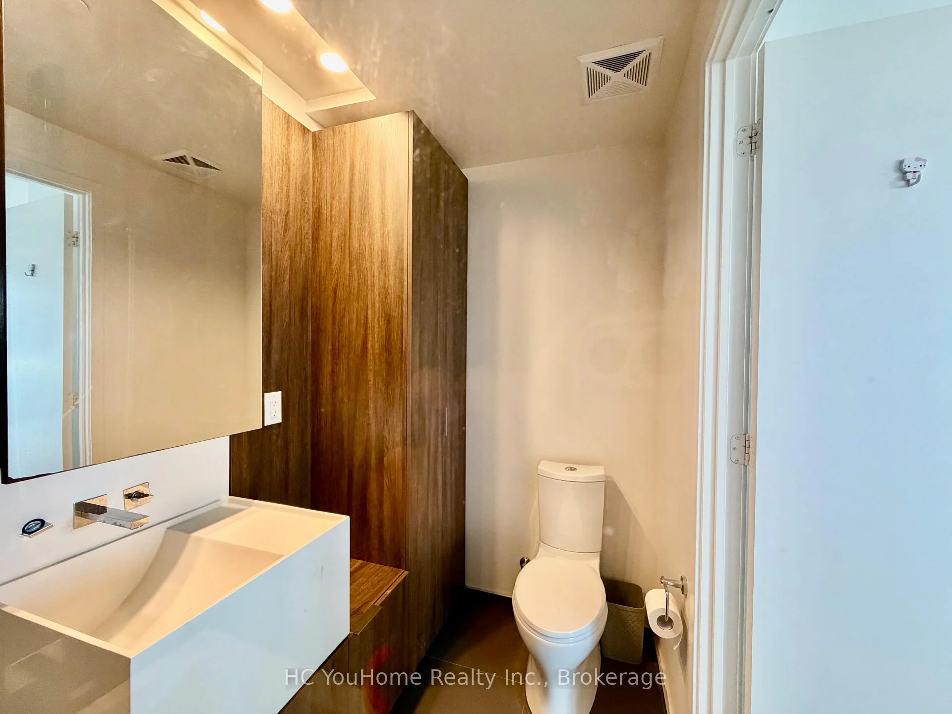 Photo 33 of Unit 5507, 1 Bloor Street E, Toronto, Church-Yonge Corridor — HOMEH