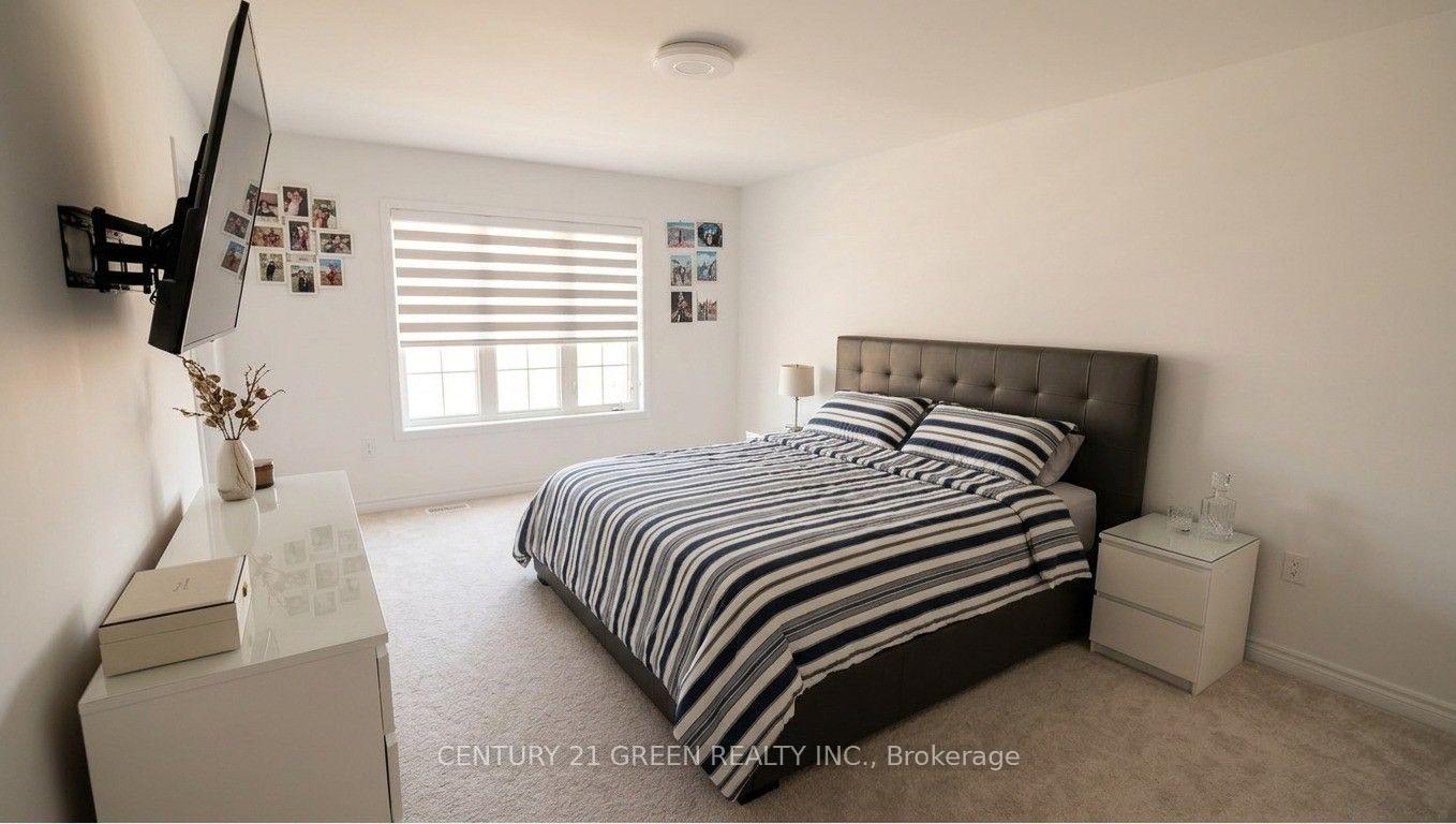 Photo 2 of 1549 Cranberry Crescent, Milton, Cobban — HOMEH