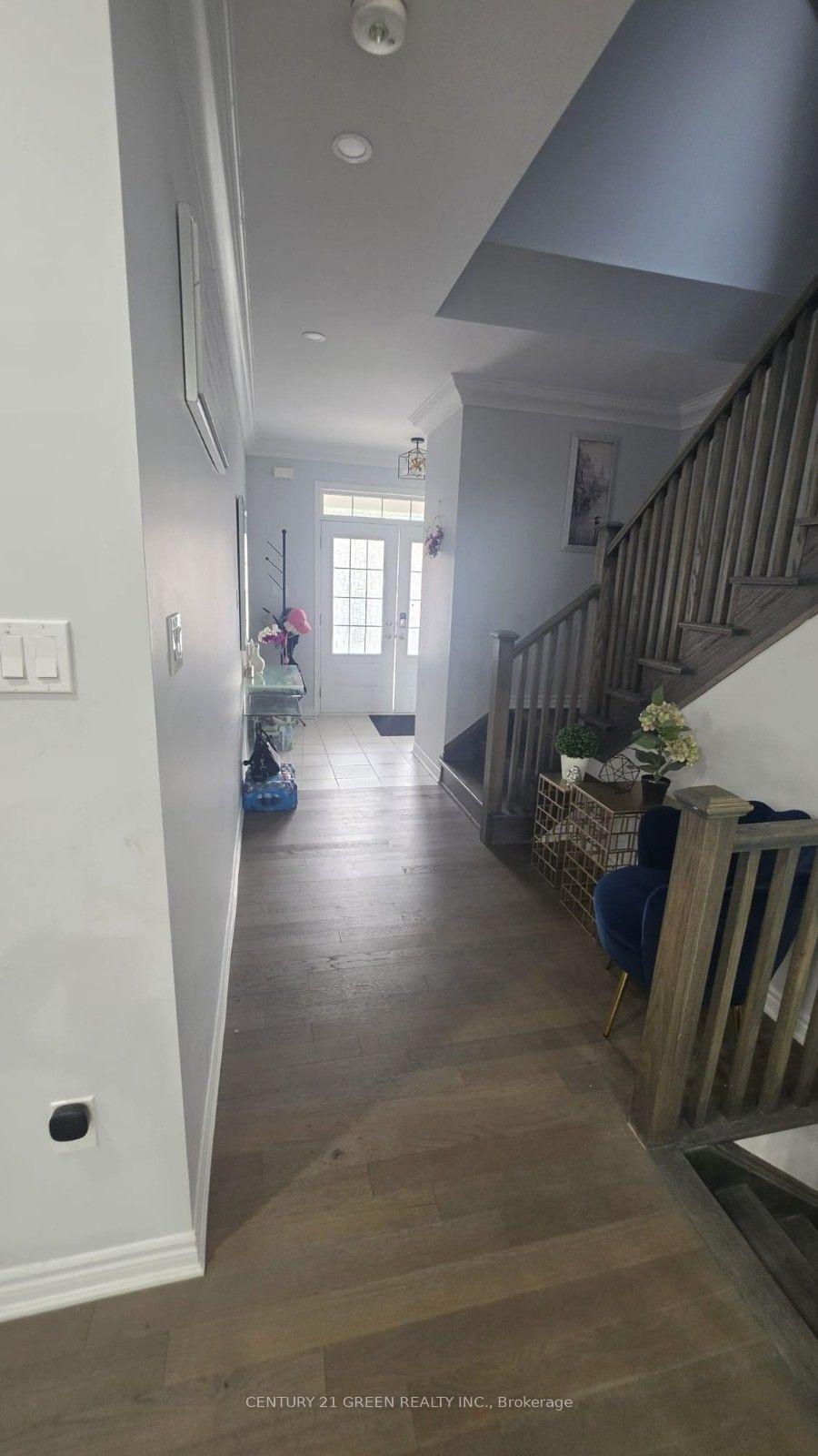 Photo 8 of 1549 Cranberry Crescent, Milton, Cobban — HOMEH