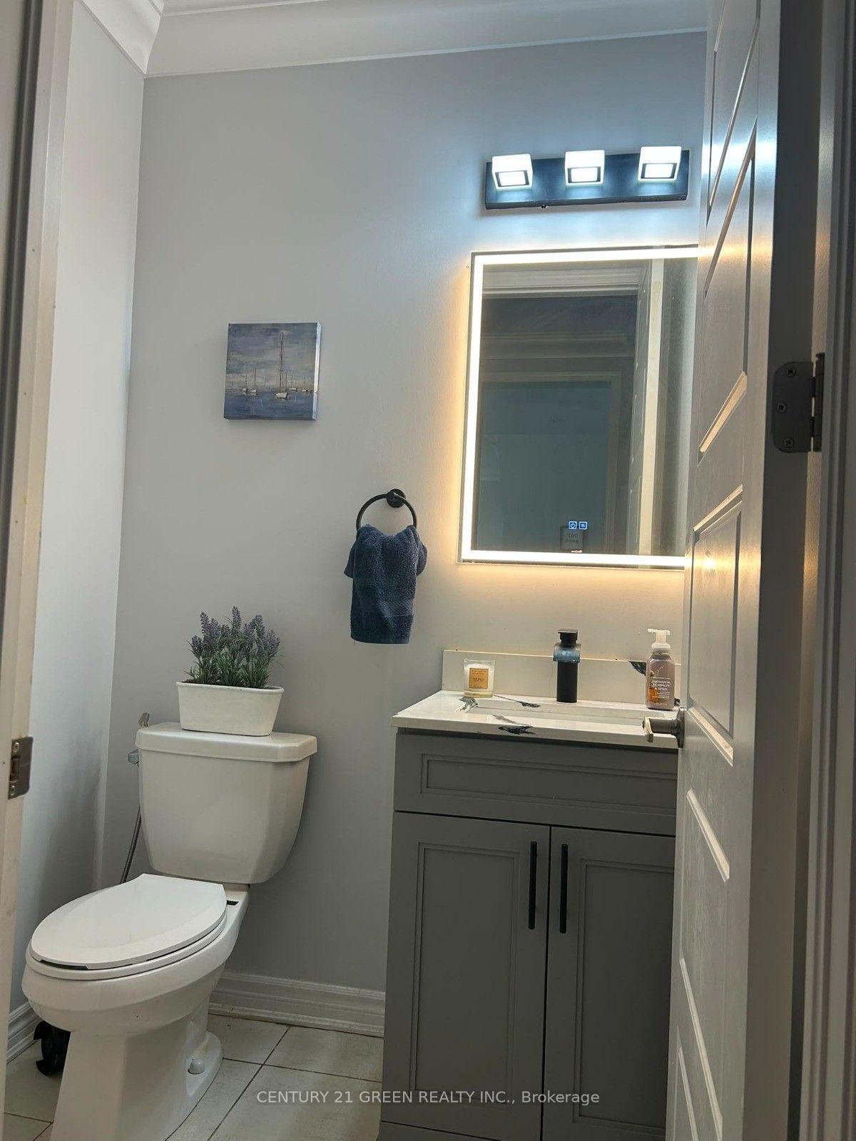 Photo 9 of 1549 Cranberry Crescent, Milton, Cobban — HOMEH