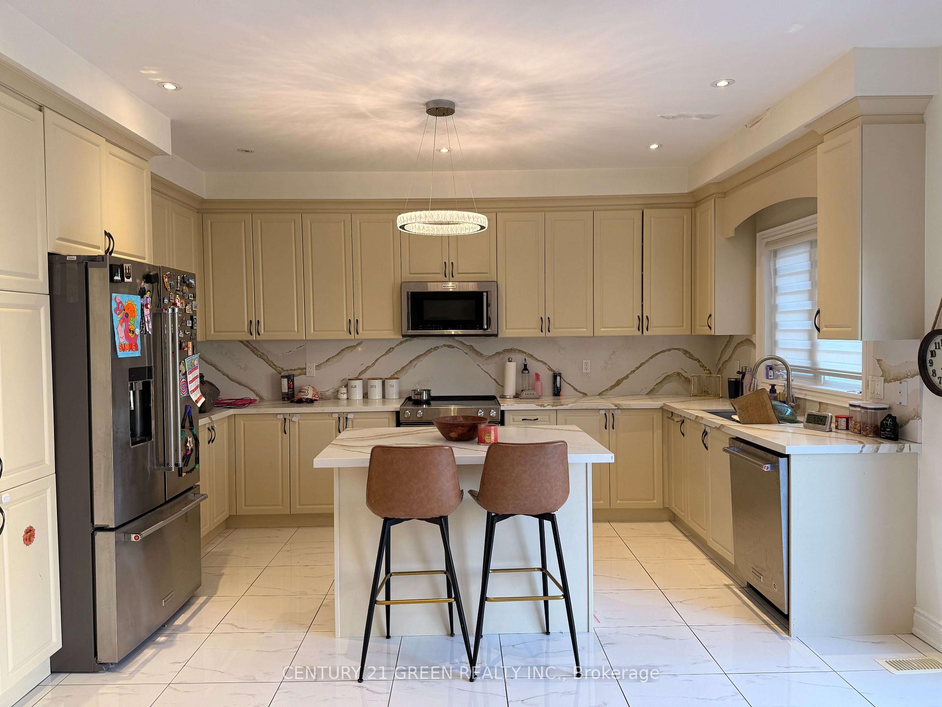 Photo 6 of 37 Prairie Creek Crescent, Brampton, Bram West — HOMEH