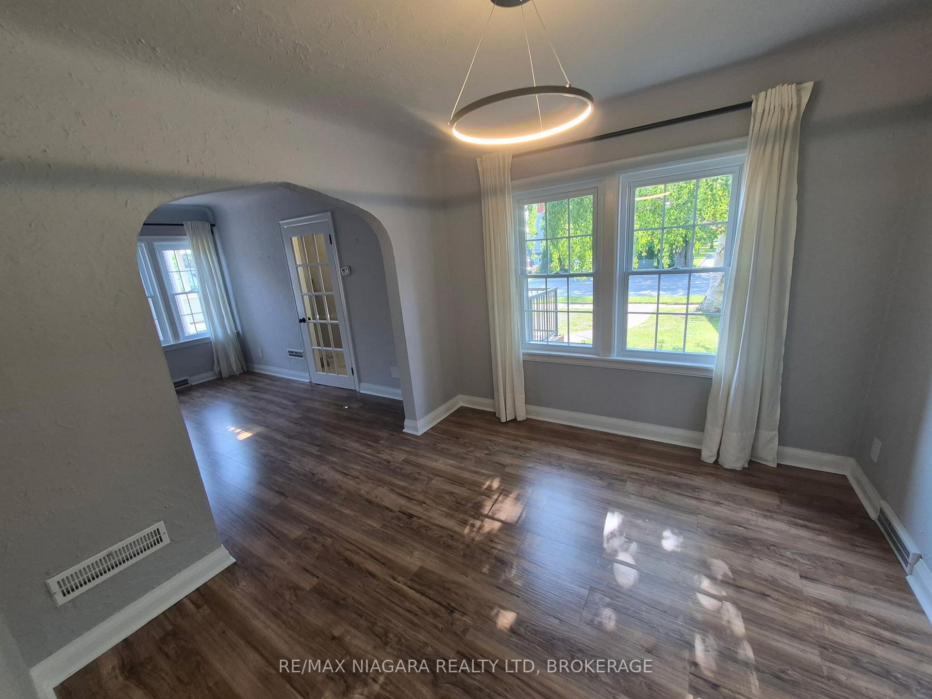 Photo 13 of 5944 Dorchester Road, Niagara Falls, Dorchester — HOMEH