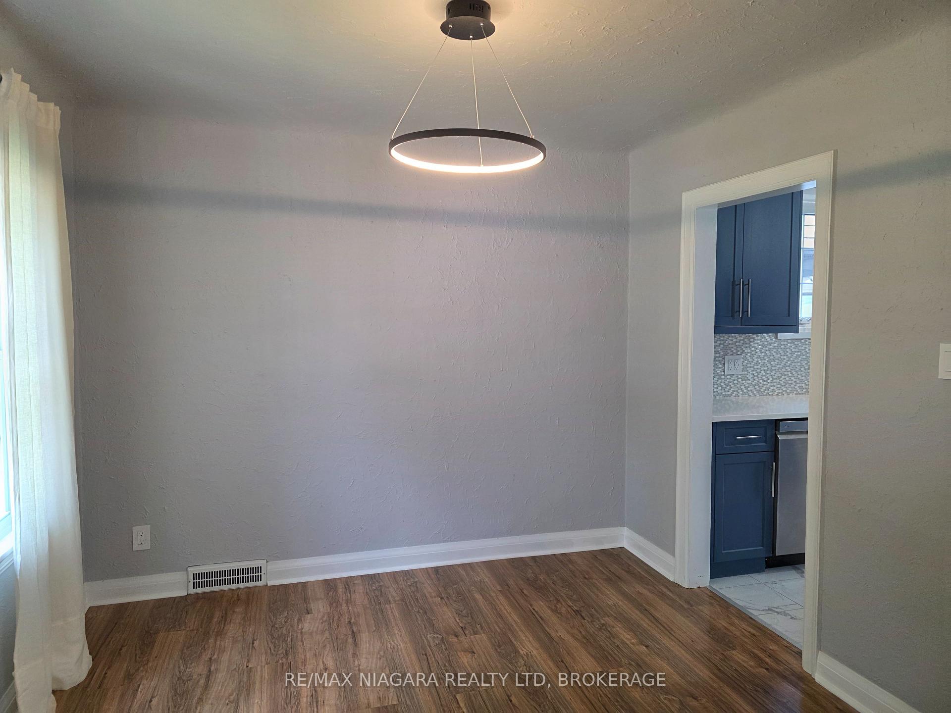 Photo 18 of 5944 Dorchester Road, Niagara Falls, Dorchester — HOMEH