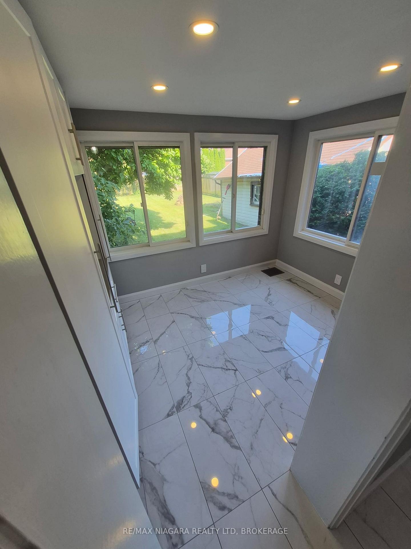 Photo 25 of 5944 Dorchester Road, Niagara Falls, Dorchester — HOMEH