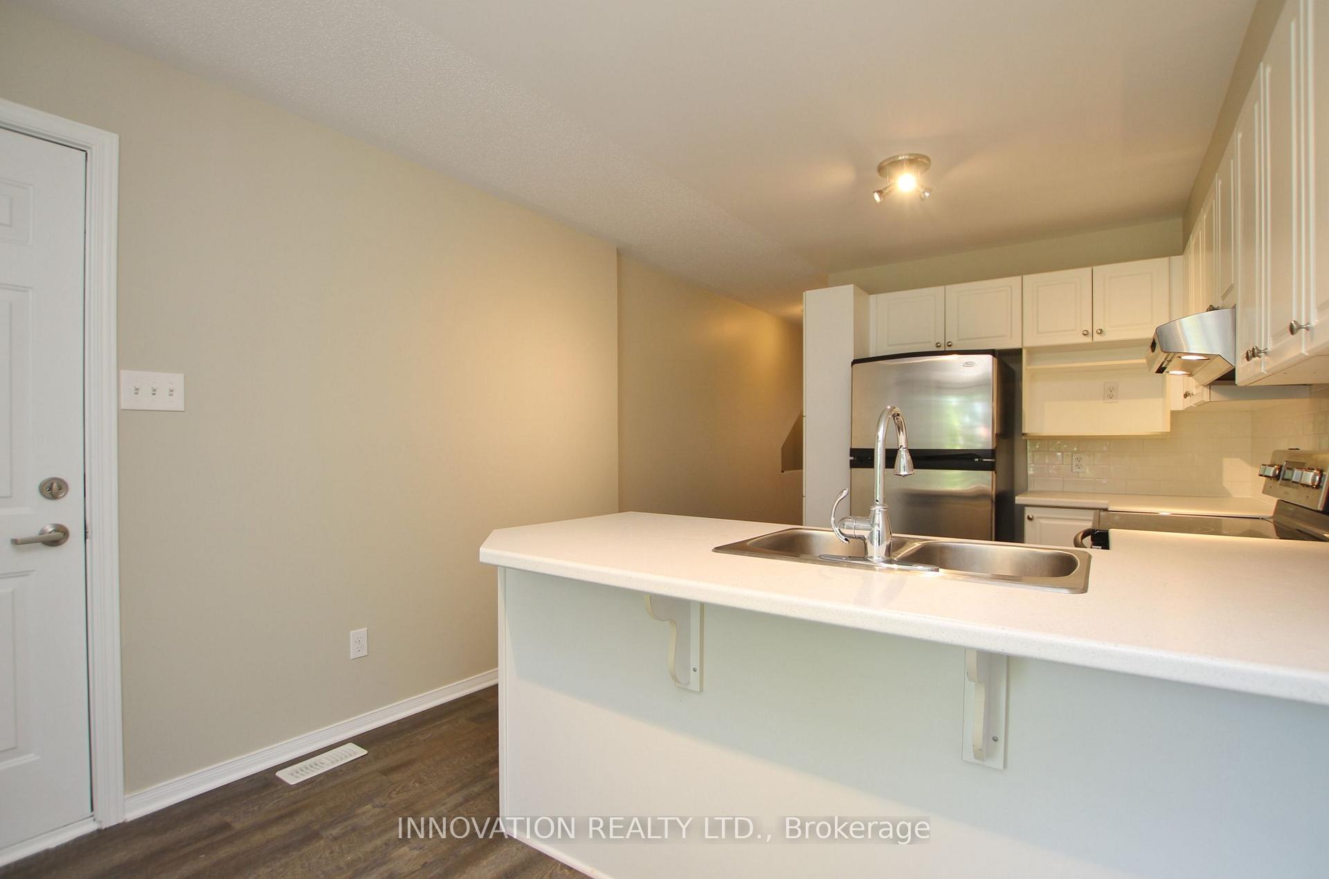 Photo 5 of 308 Crownridge Dr, Ottawa, Kanata - Emerald Meadows/Trailwest — HOMEH