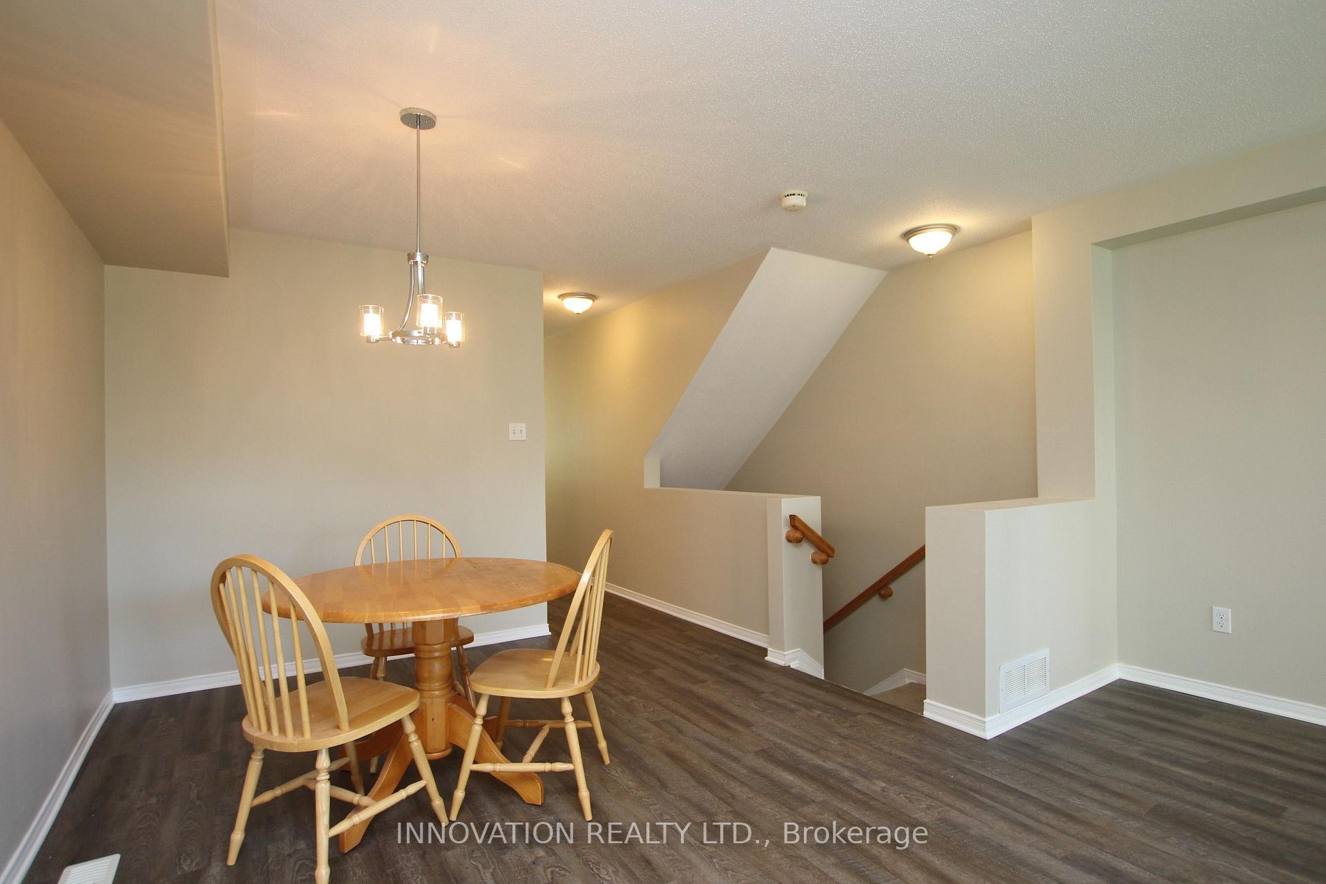 Photo 13 of 308 Crownridge Dr, Ottawa, Kanata - Emerald Meadows/Trailwest — HOMEH