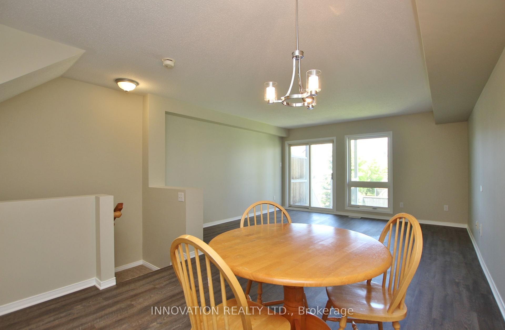 Photo 14 of 308 Crownridge Dr, Ottawa, Kanata - Emerald Meadows/Trailwest — HOMEH