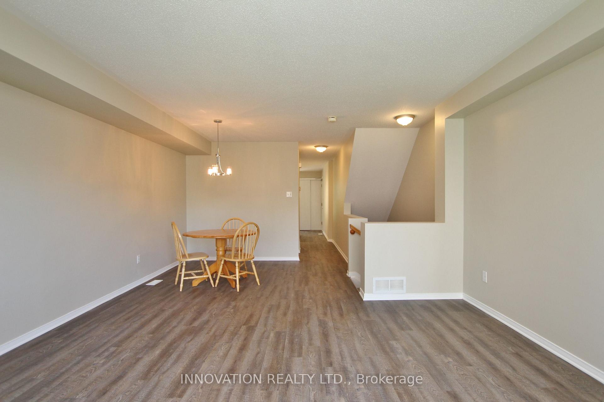 Photo 17 of 308 Crownridge Dr, Ottawa, Kanata - Emerald Meadows/Trailwest — HOMEH