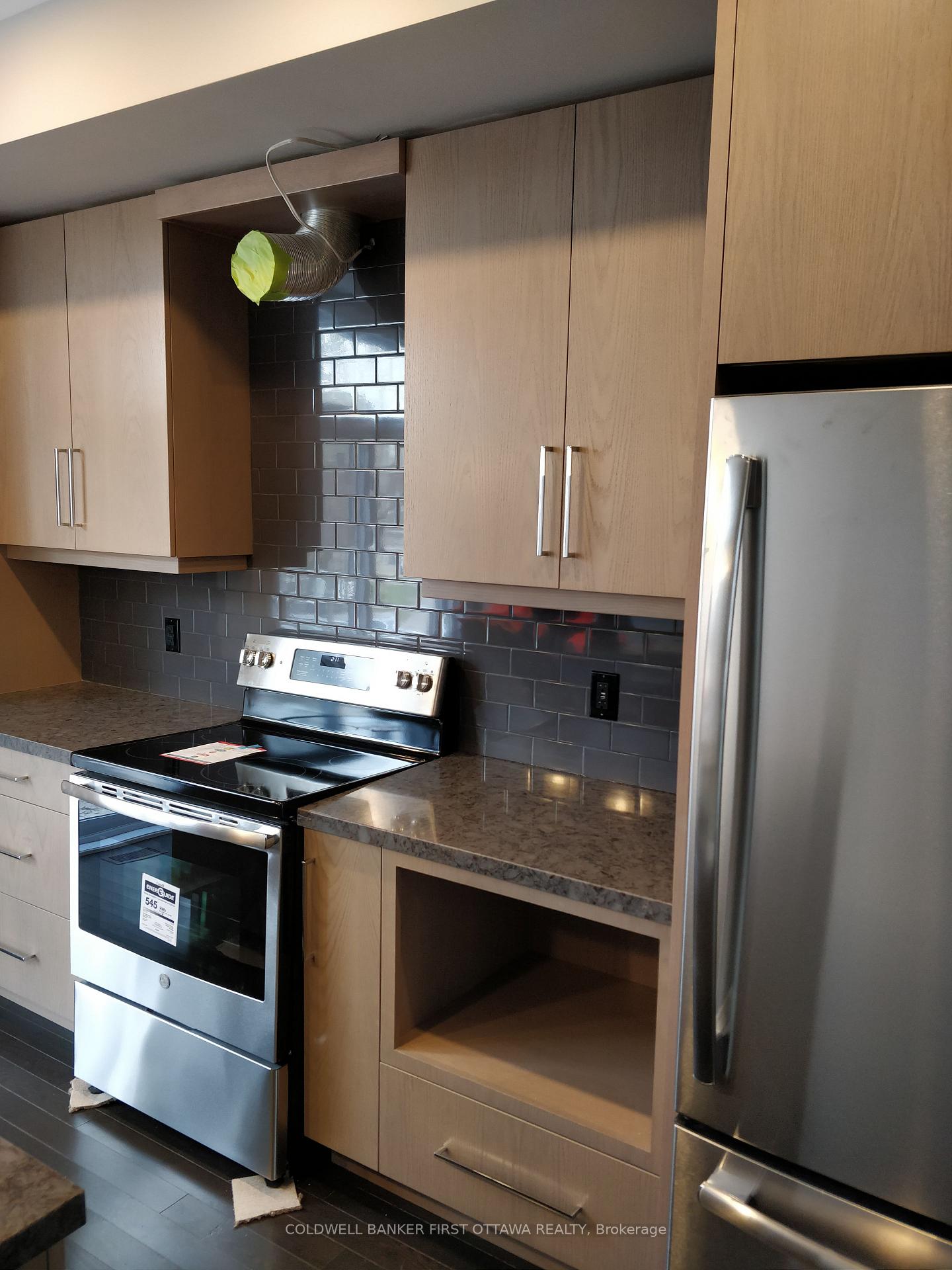 Photo 3 of 73 Oblats Avenue, Ottawa, Ottawa East — HOMEH