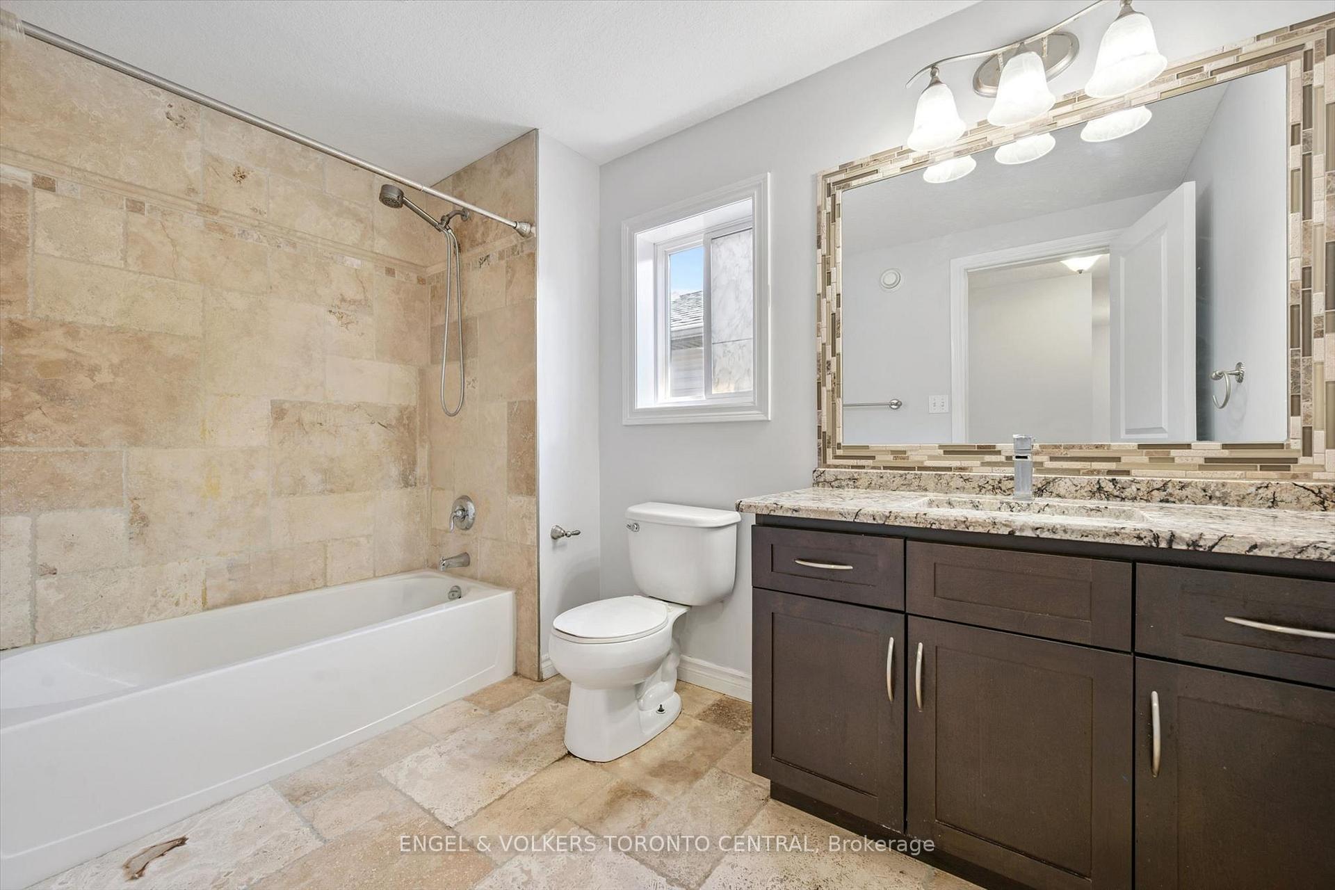 Photo 23 of 909 Pebblecreek Court, Kitchener, Grand River South — HOMEH