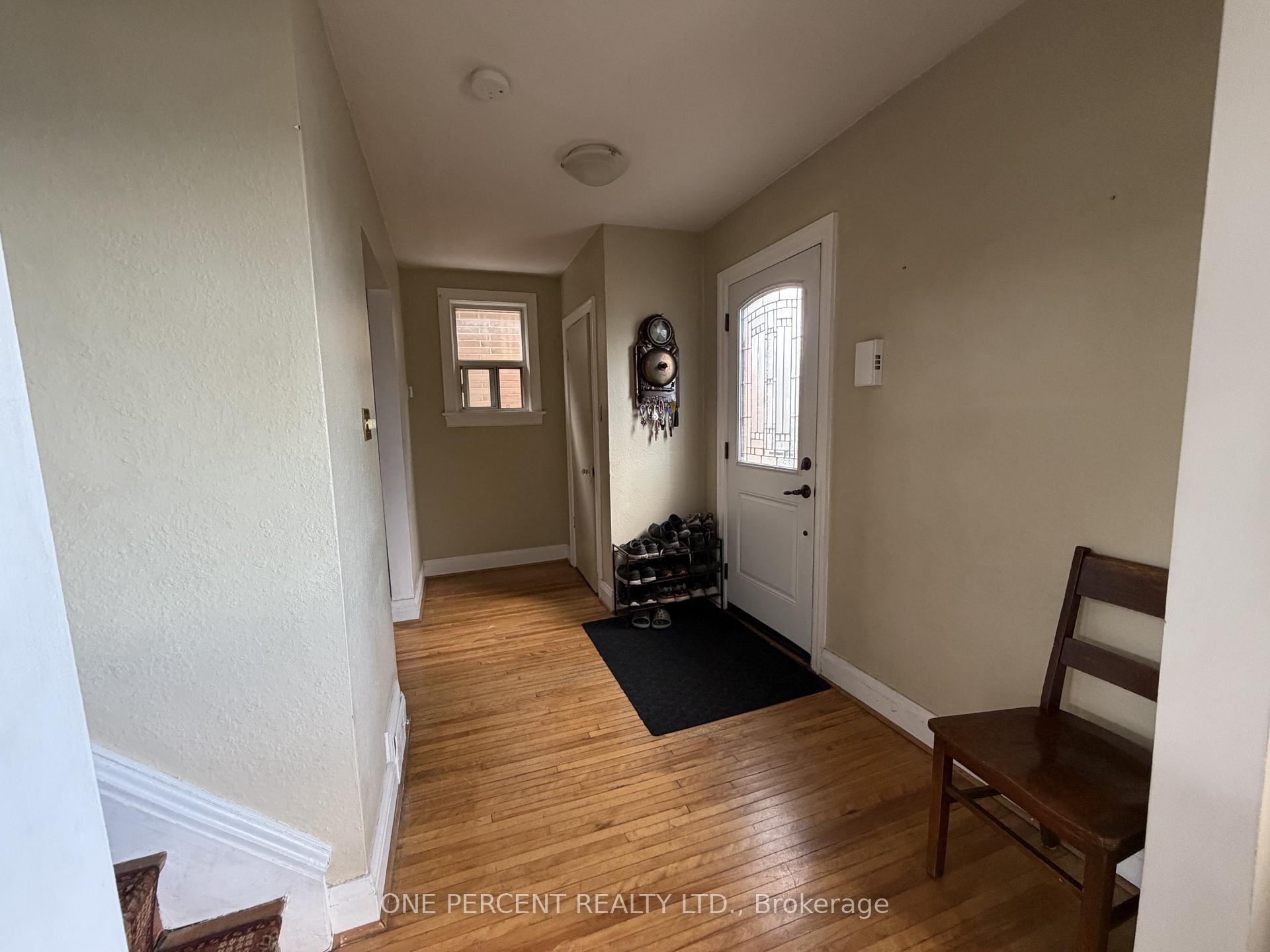 Photo 5 of 112 Yore Road, North York, Beechborough-Greenbrook — HOMEH