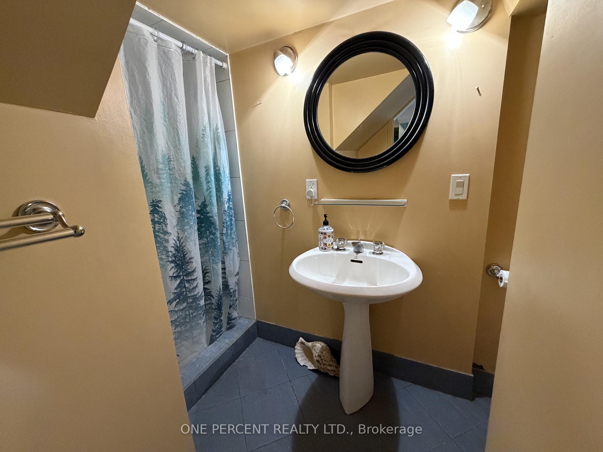 Photo 16 of 112 Yore Road, North York, Beechborough-Greenbrook — HOMEH