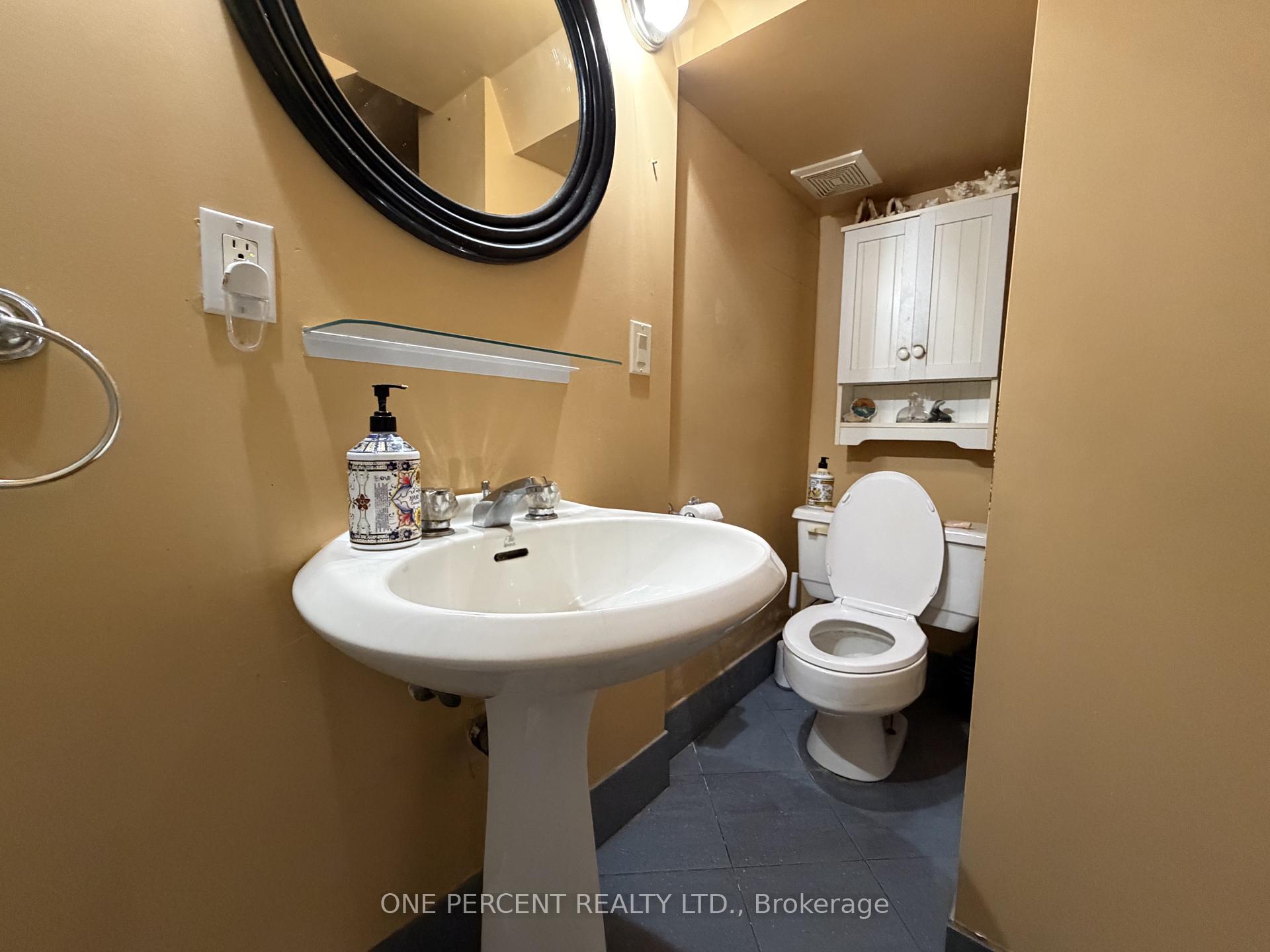 Photo 17 of 112 Yore Road, North York, Beechborough-Greenbrook — HOMEH