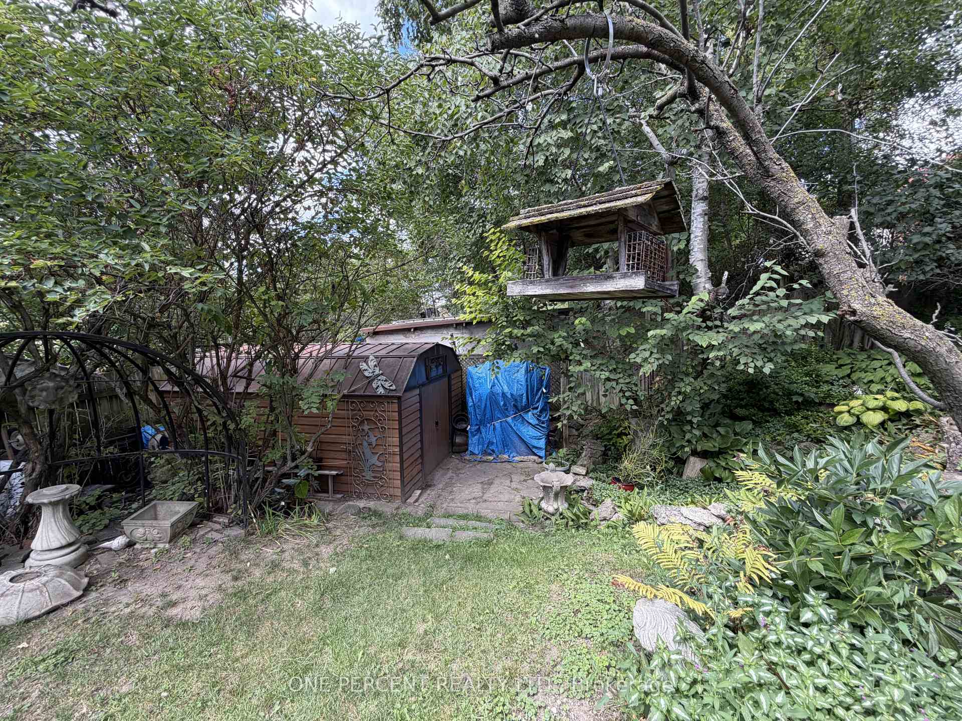 Photo 21 of 112 Yore Road, North York, Beechborough-Greenbrook — HOMEH