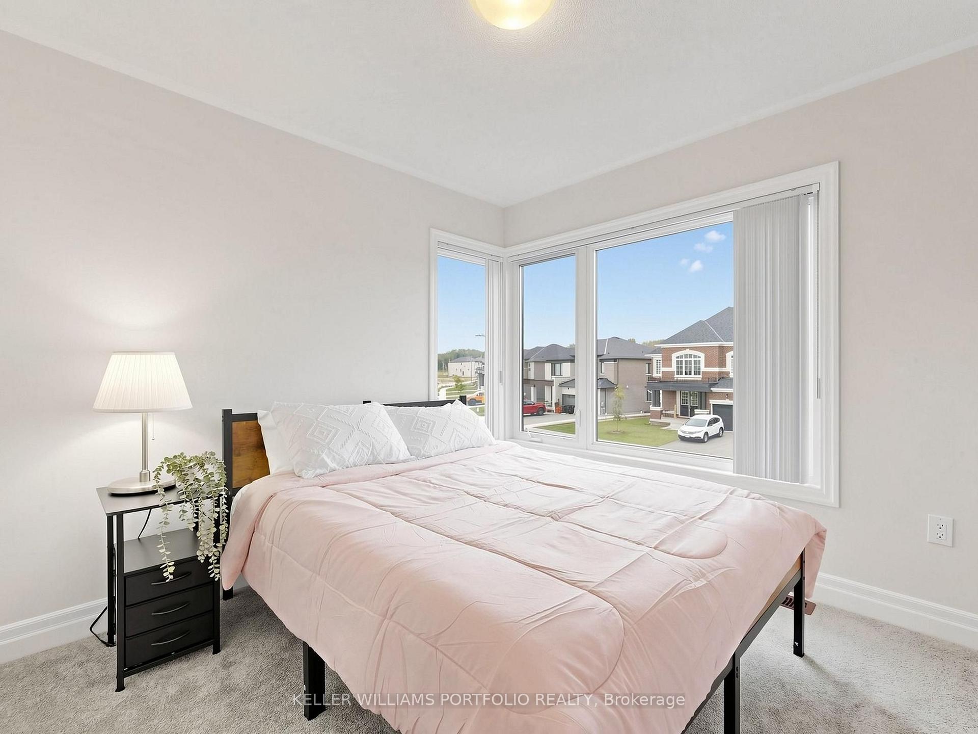 Photo 16 of 23 Rosanne Circle, Wasaga Beach — HOMEH