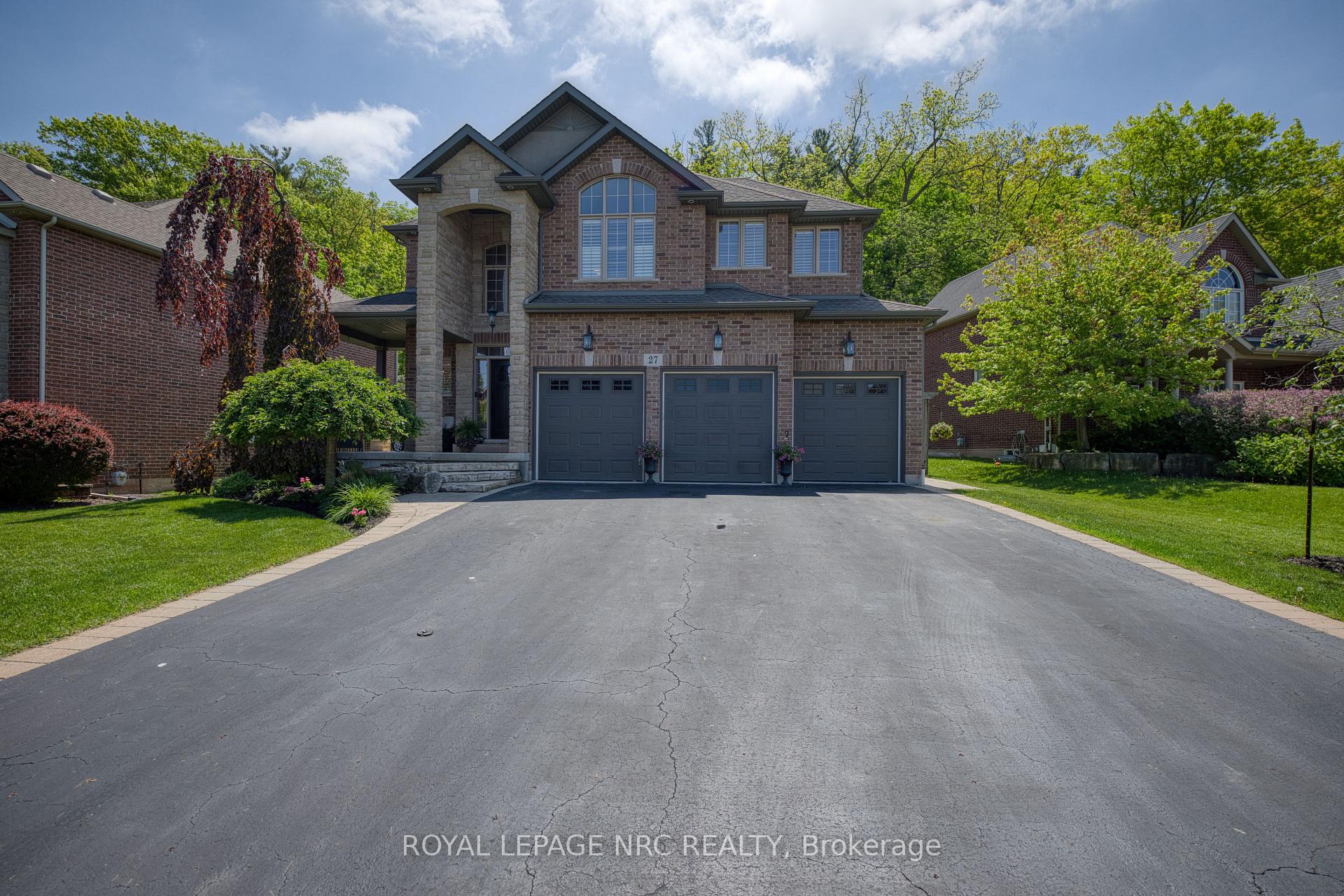 Photo 3 of 27 Bell Avenue, Grimsby, Grimsby East — HOMEH
