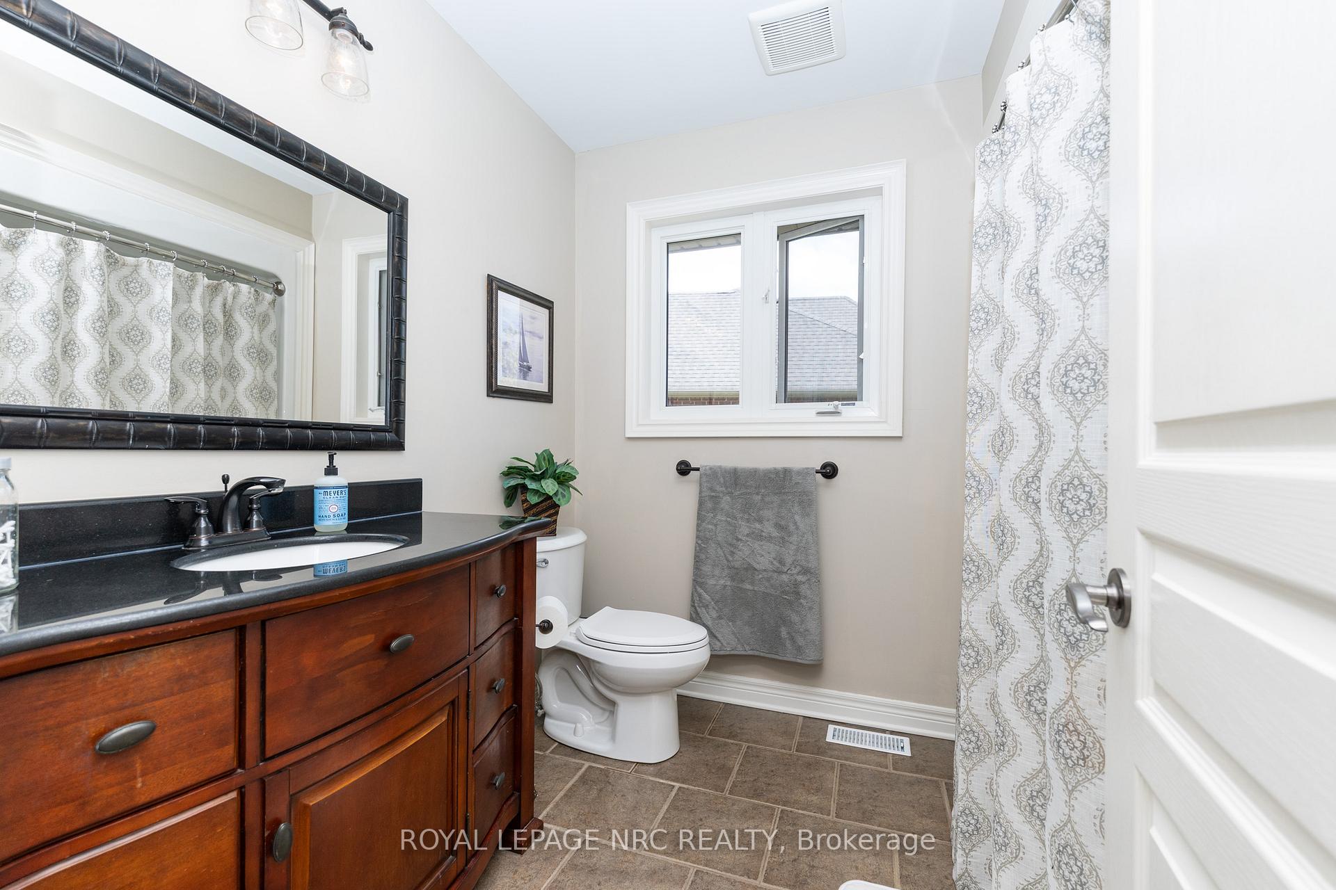 Photo 31 of 27 Bell Avenue, Grimsby, Grimsby East — HOMEH