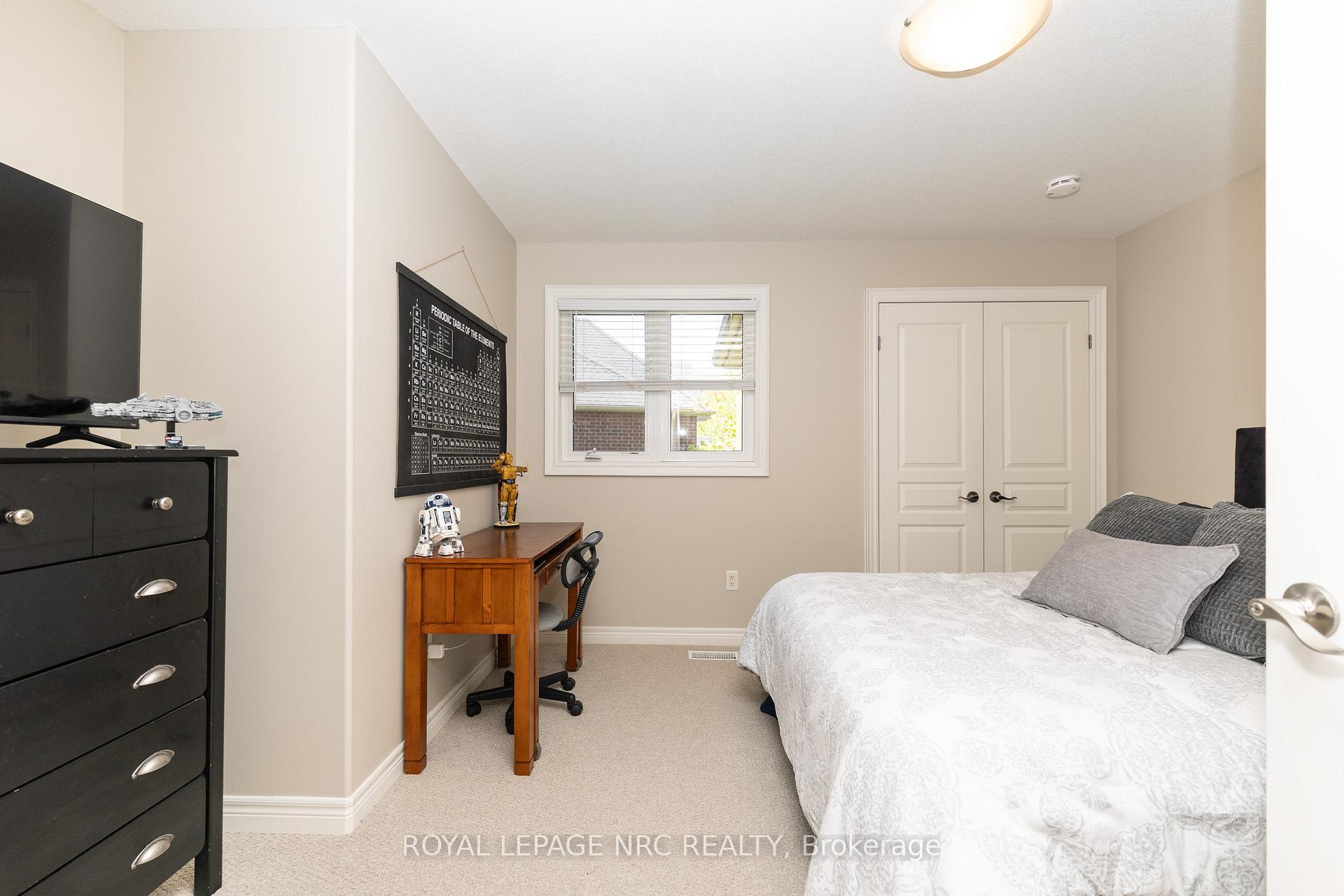 Photo 33 of 27 Bell Avenue, Grimsby, Grimsby East — HOMEH