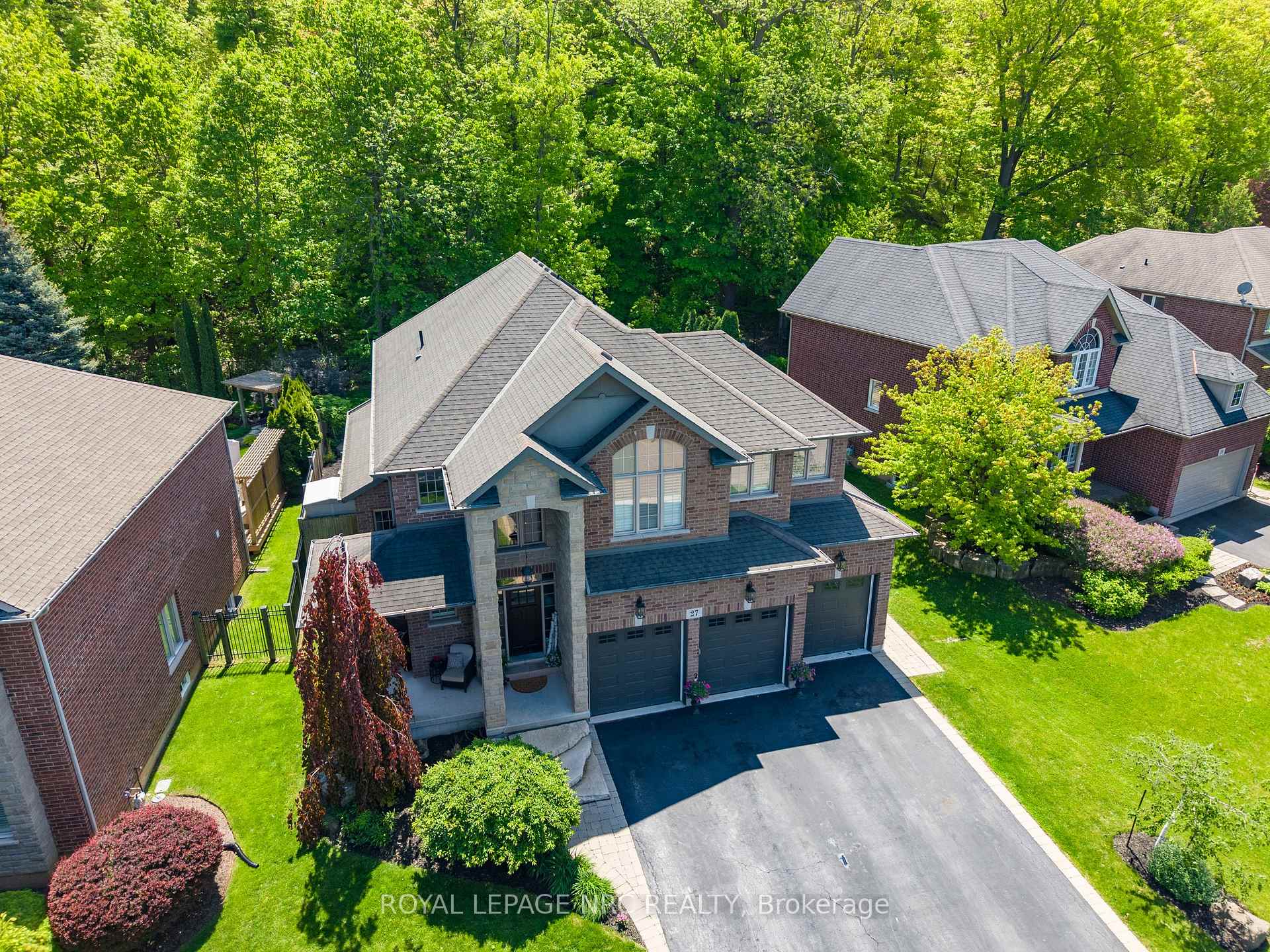 Photo 47 of 27 Bell Avenue, Grimsby, Grimsby East — HOMEH