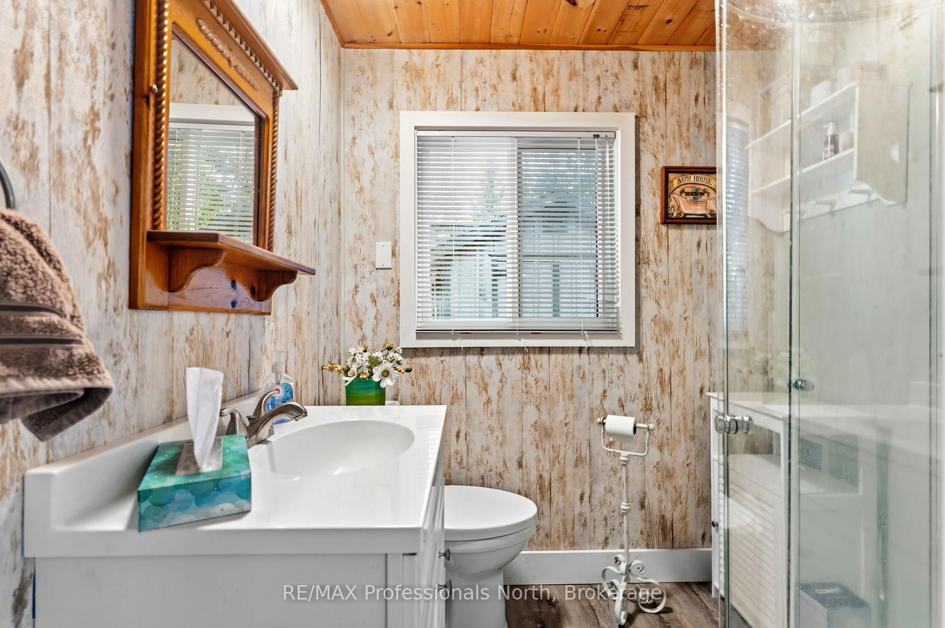Photo 14 of 17306 Highway 35, Algonquin Highlands, Stanhope — HOMEH