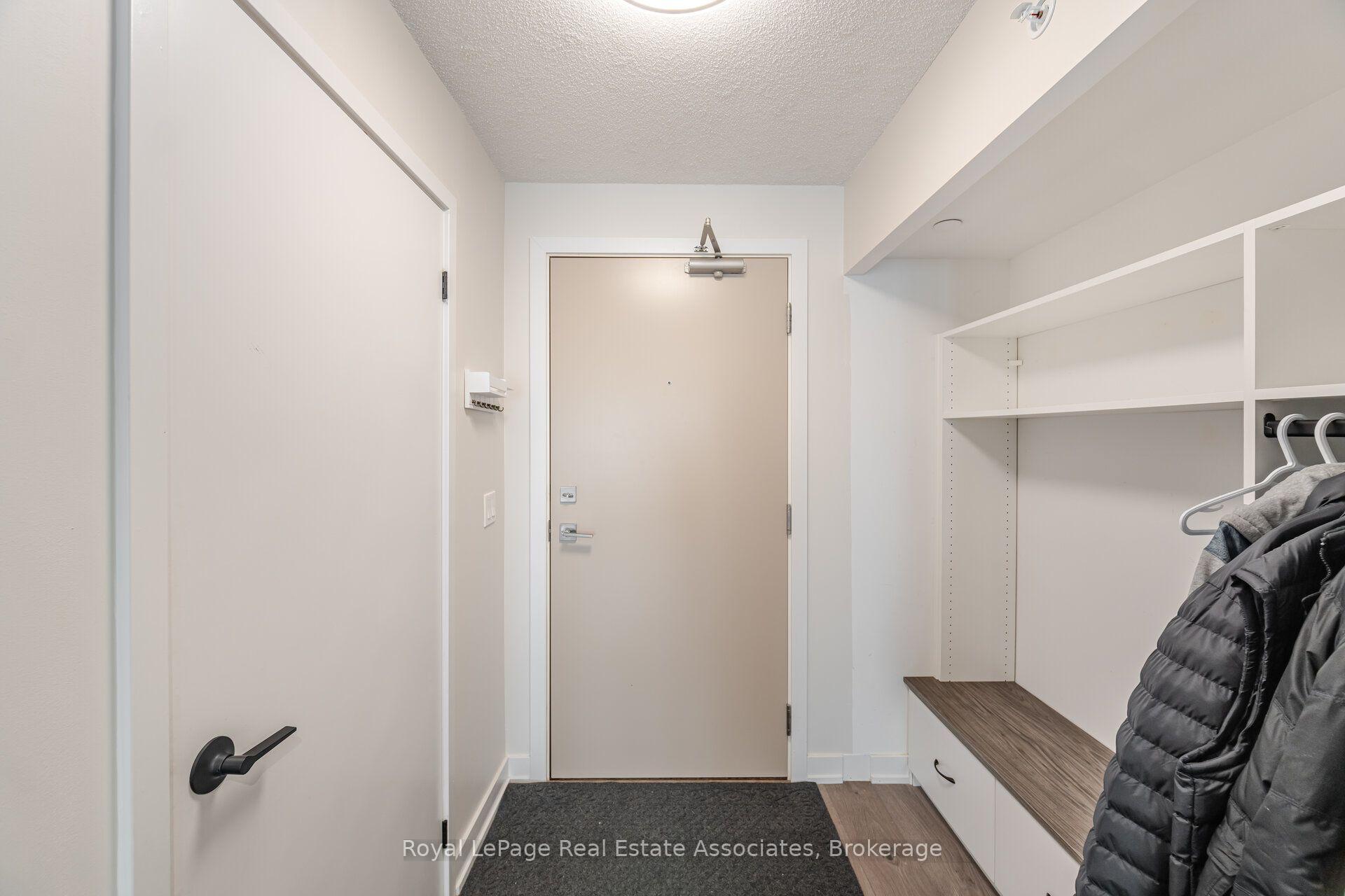Photo 6 of Unit B327, 1119 Cooke Boulevard, Burlington, Bayview — HOMEH