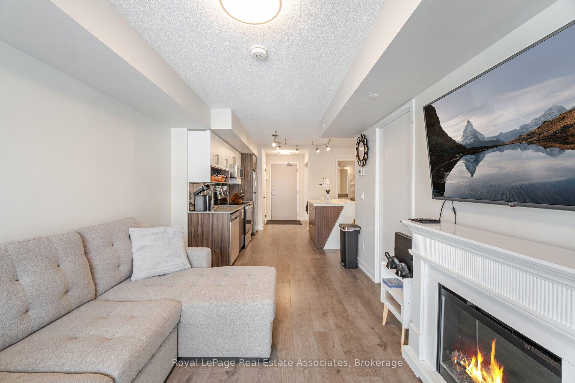 Photo 17 of Unit B327, 1119 Cooke Boulevard, Burlington, Bayview — HOMEH