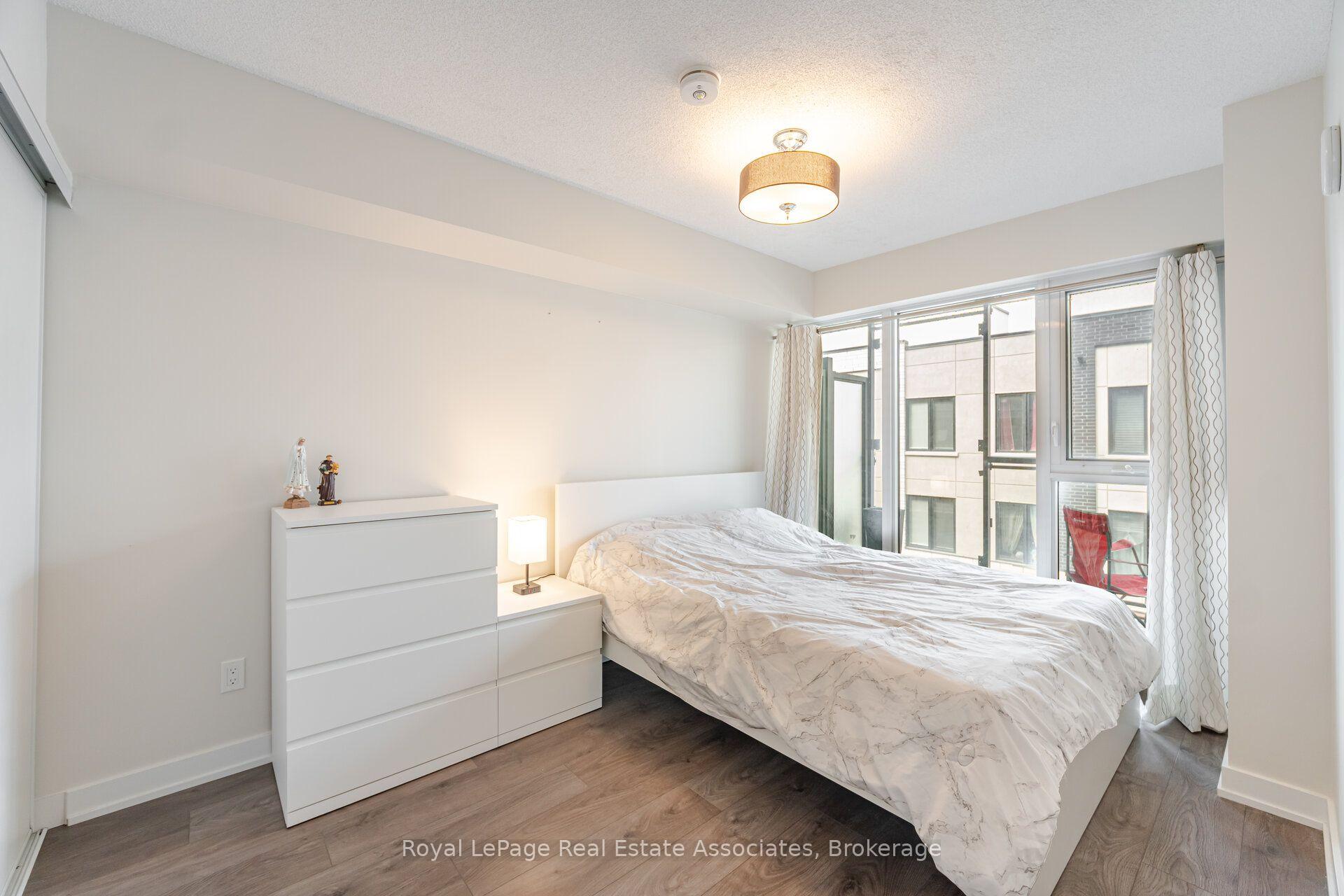 Photo 18 of Unit B327, 1119 Cooke Boulevard, Burlington, Bayview — HOMEH