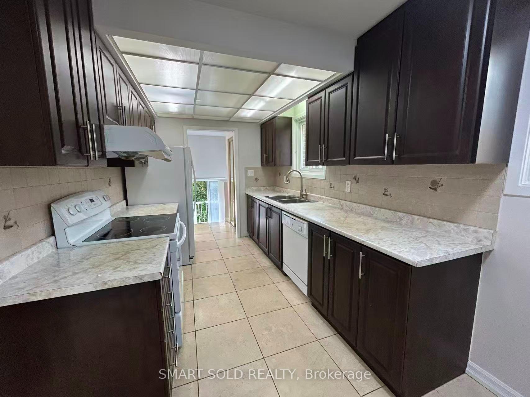 Photo 2 of Unit Main + Upper, 31 Silas Hill Drive, North York, Don Valley Village — HOMEH