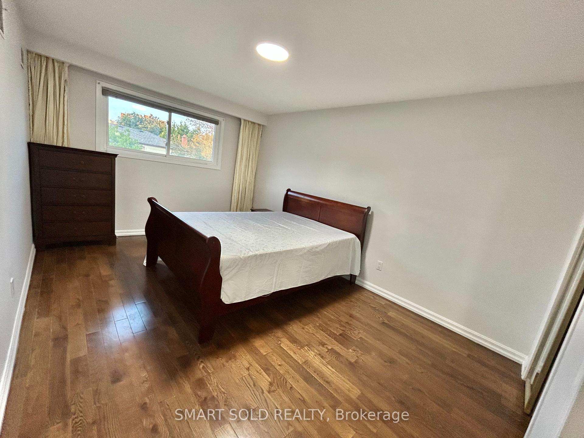 Photo 9 of Unit Main + Upper, 31 Silas Hill Drive, North York, Don Valley Village — HOMEH