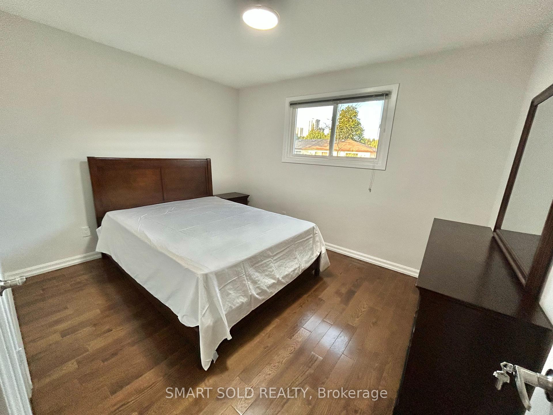 Photo 10 of Unit Main + Upper, 31 Silas Hill Drive, North York, Don Valley Village — HOMEH