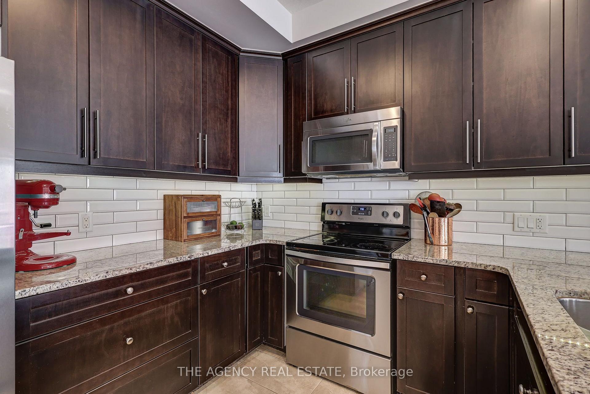 Photo 17 of Unit 28, 2249 Blackwater Road, London, North B — HOMEH
