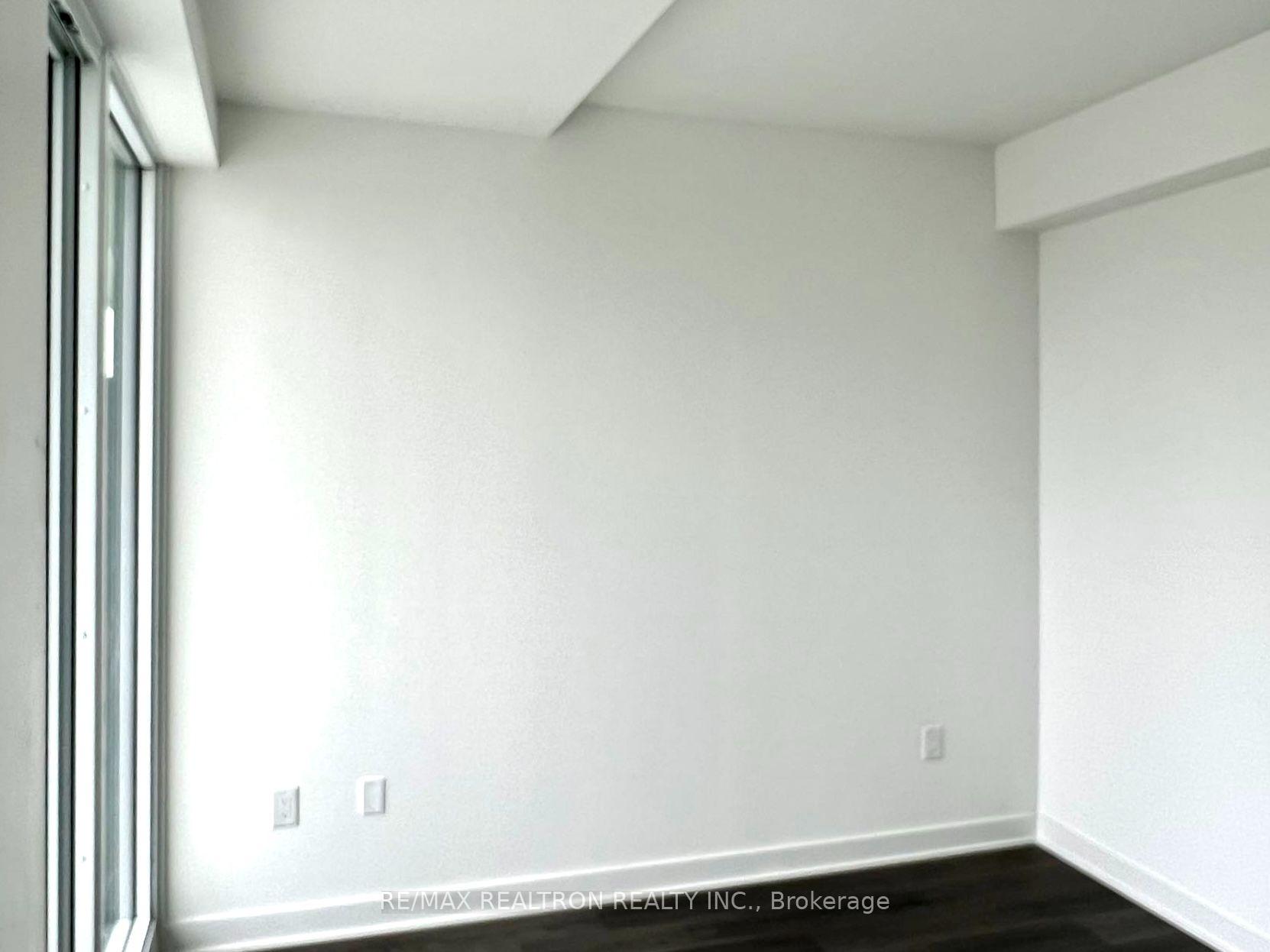 Photo 10 of Unit 1702, 3900 Confederation Parkway, Mississauga, City Centre — HOMEH