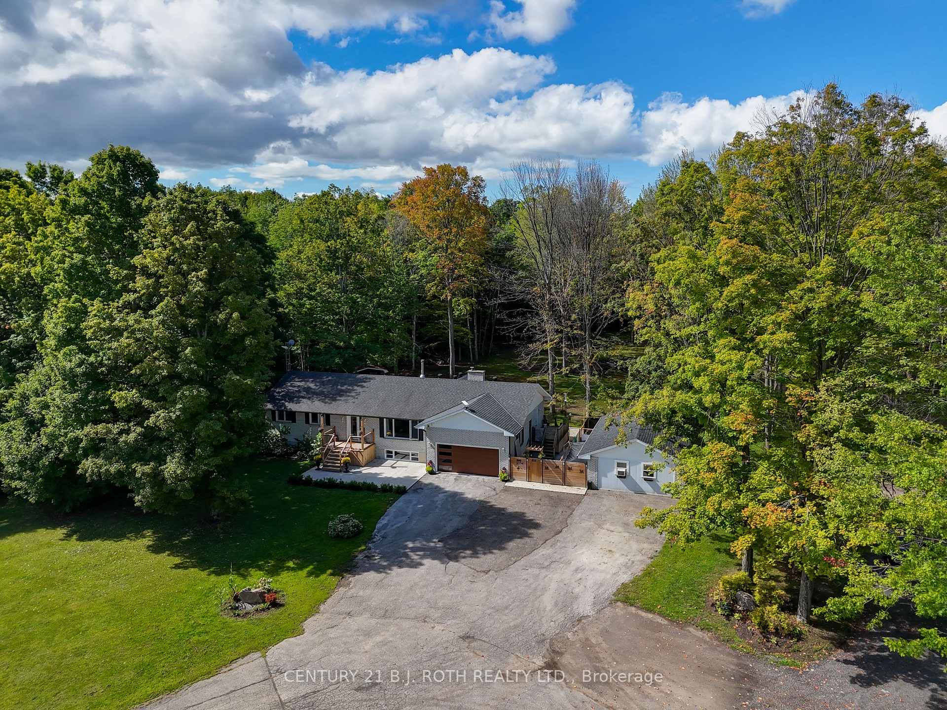 Photo 4 of 1250 County Road 6 S, Tiny, Rural Tiny — HOMEH