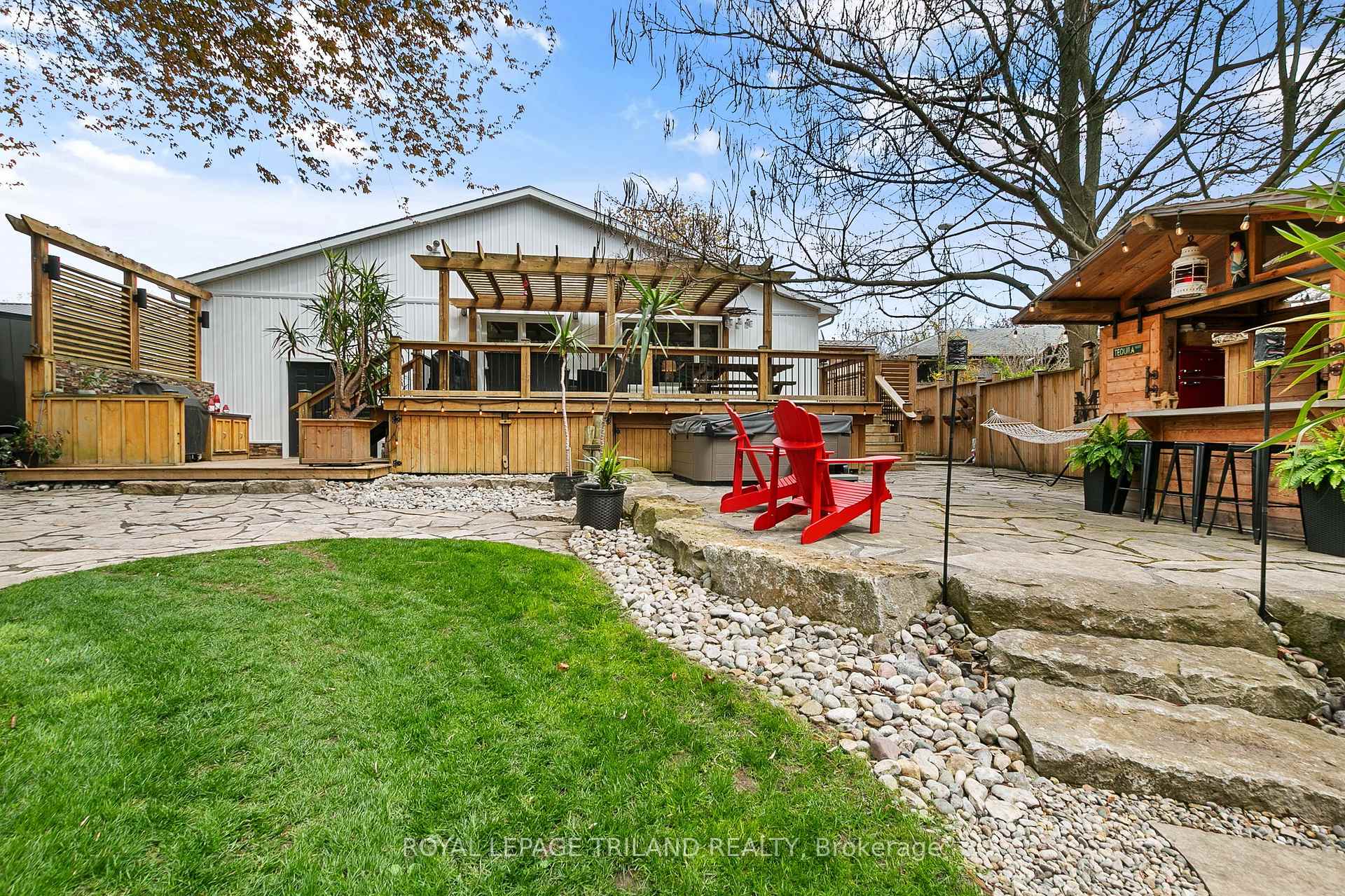 Photo 31 of 298 Sunset Drive, Central Elgin, Rural Central Elgin — HOMEH